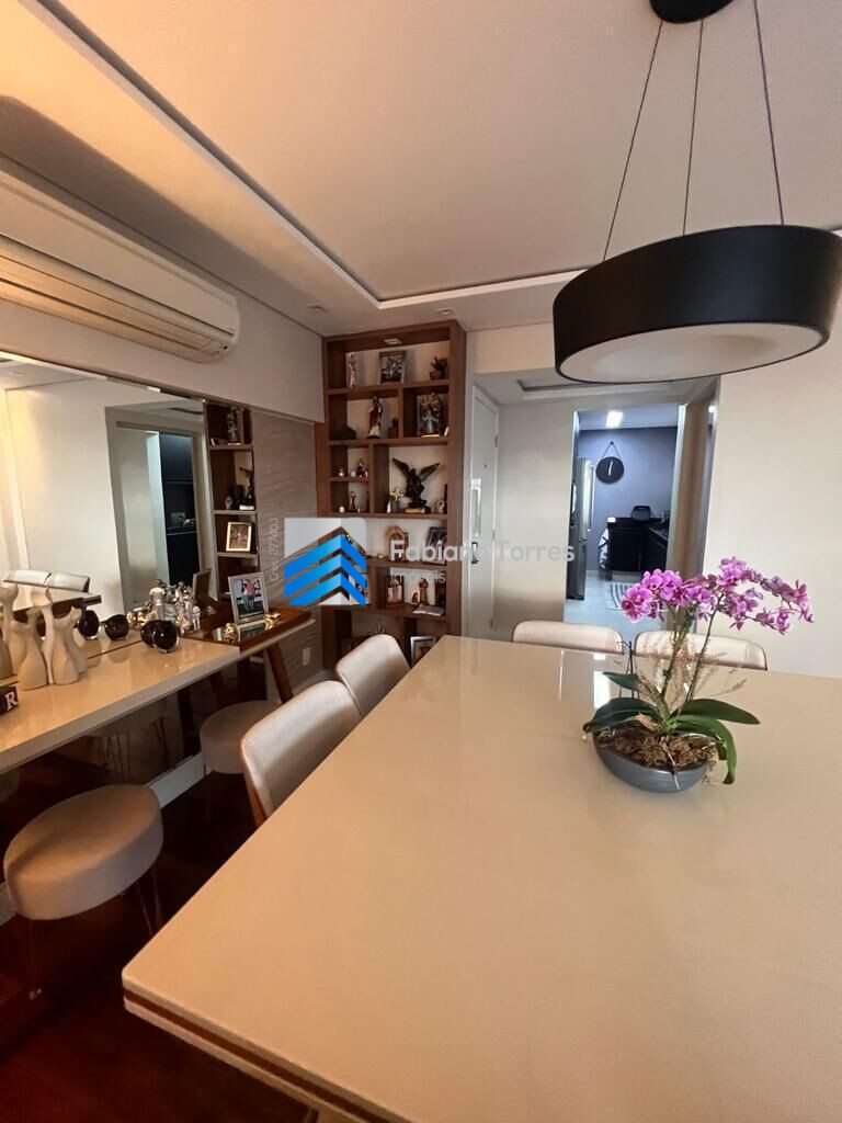 Apartamento à venda com 3 quartos, 123m² - Foto 1