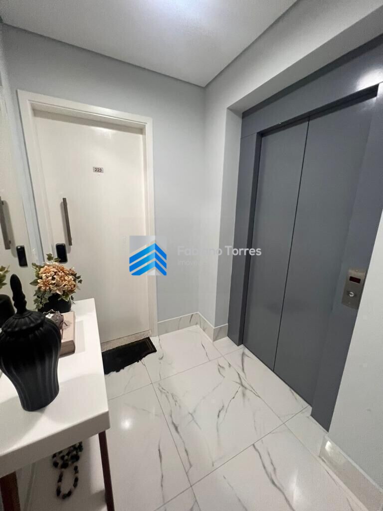 Apartamento à venda com 3 quartos, 123m² - Foto 3