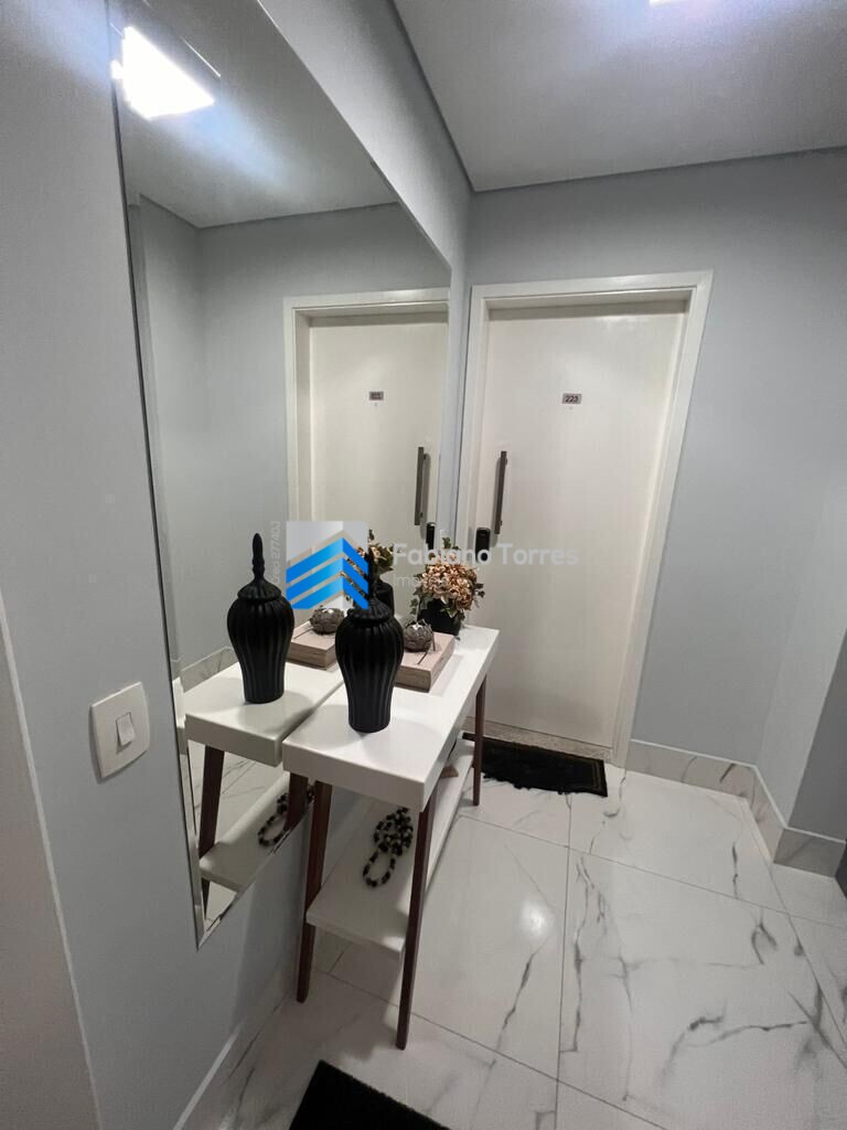 Apartamento à venda com 3 quartos, 123m² - Foto 4