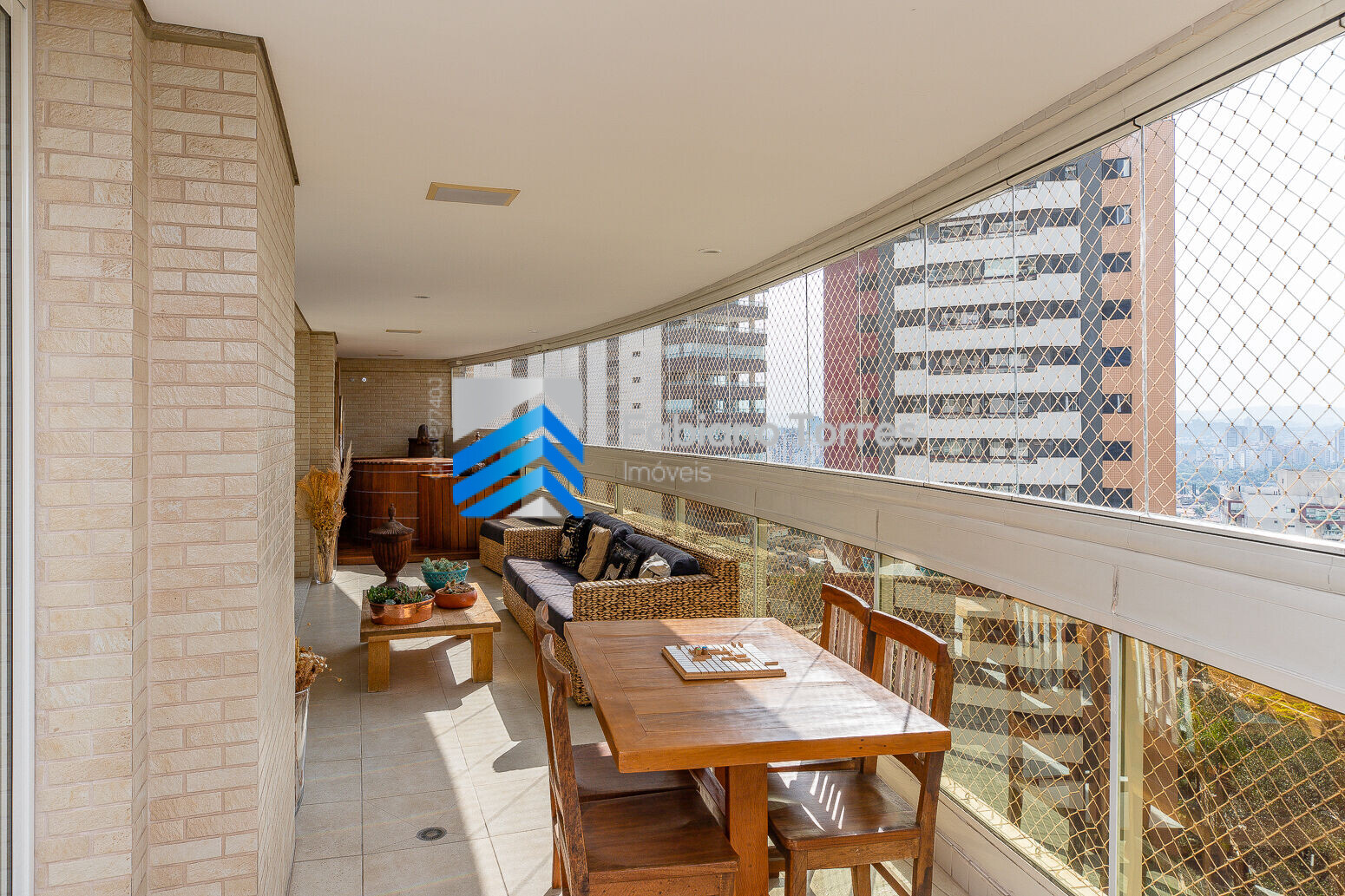 Apartamento à venda com 3 quartos, 366m² - Foto 2