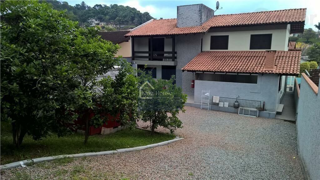 Casa de 3 quartos, no bairro Velha, em Blumenau | Eu Corretor