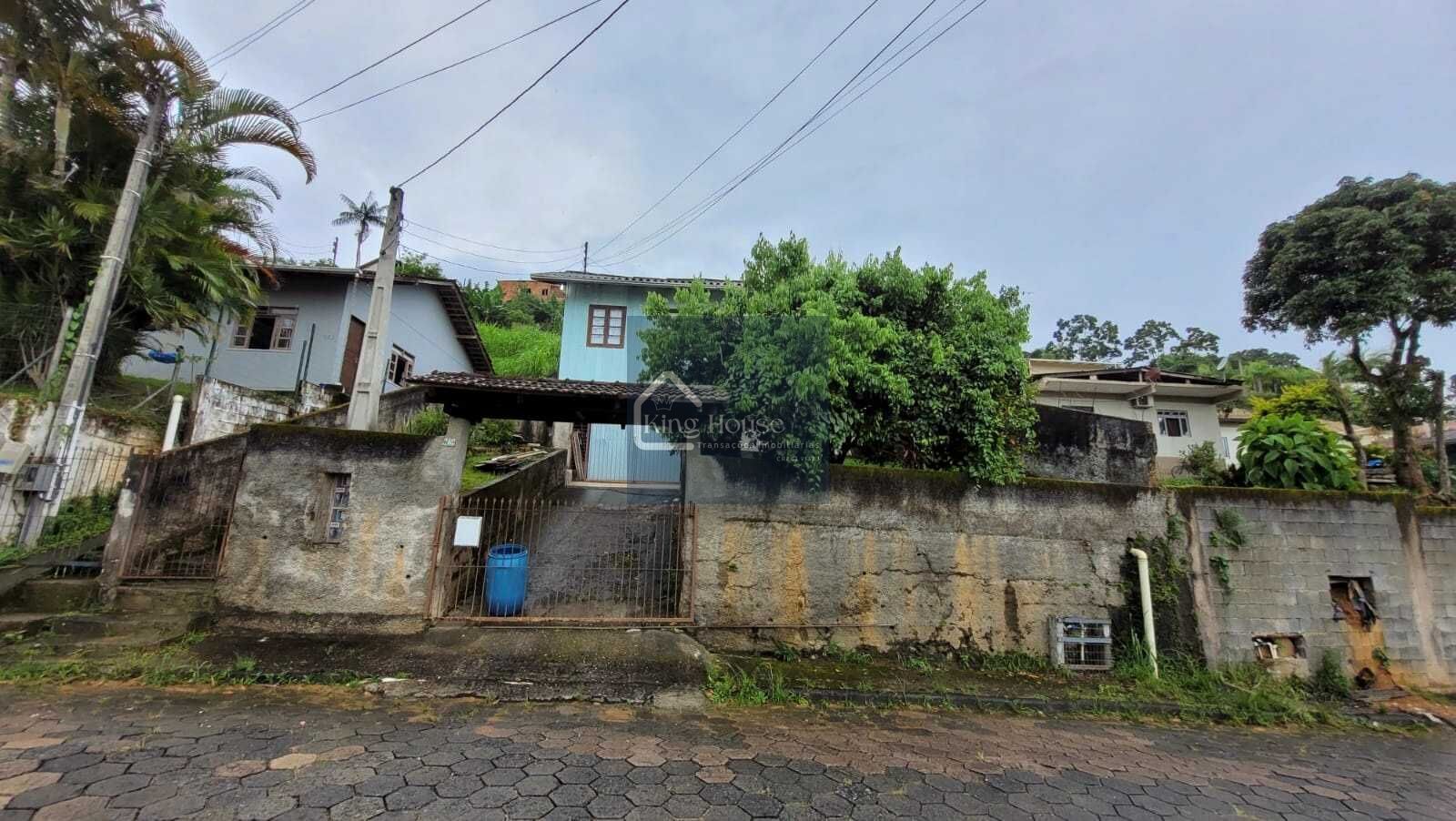 Casa de 4 quartos, 136m² no bairro Água Verde, em Blumenau | Eu Corretor