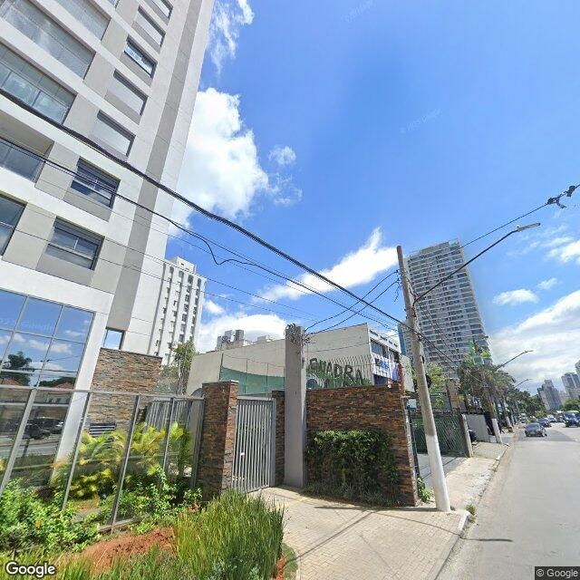 Imagem estática do "Street View" da localização