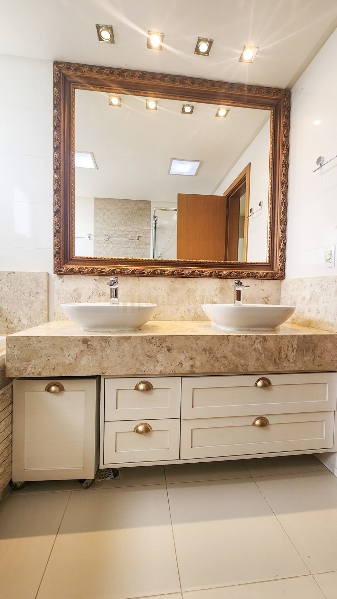 Apartamento · Alto Padrão — foto 18