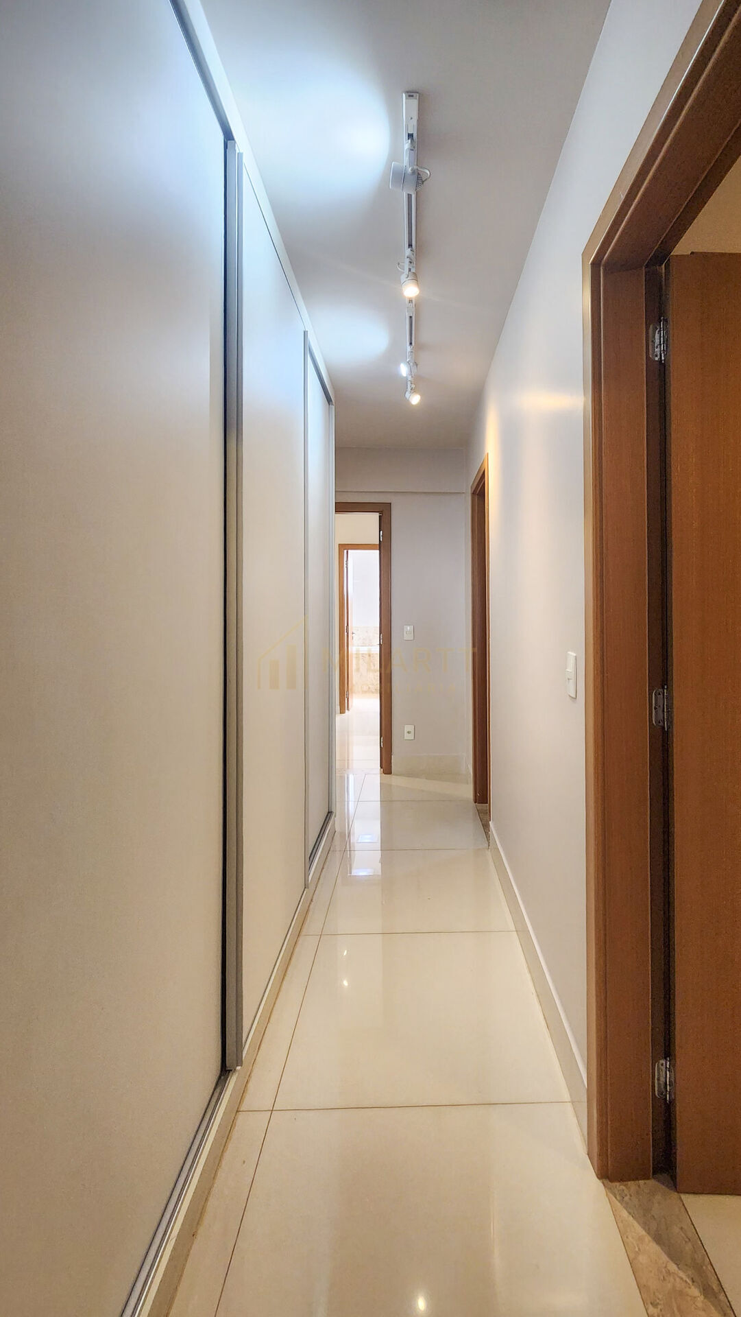Apartamento · Alto Padrão — foto 22