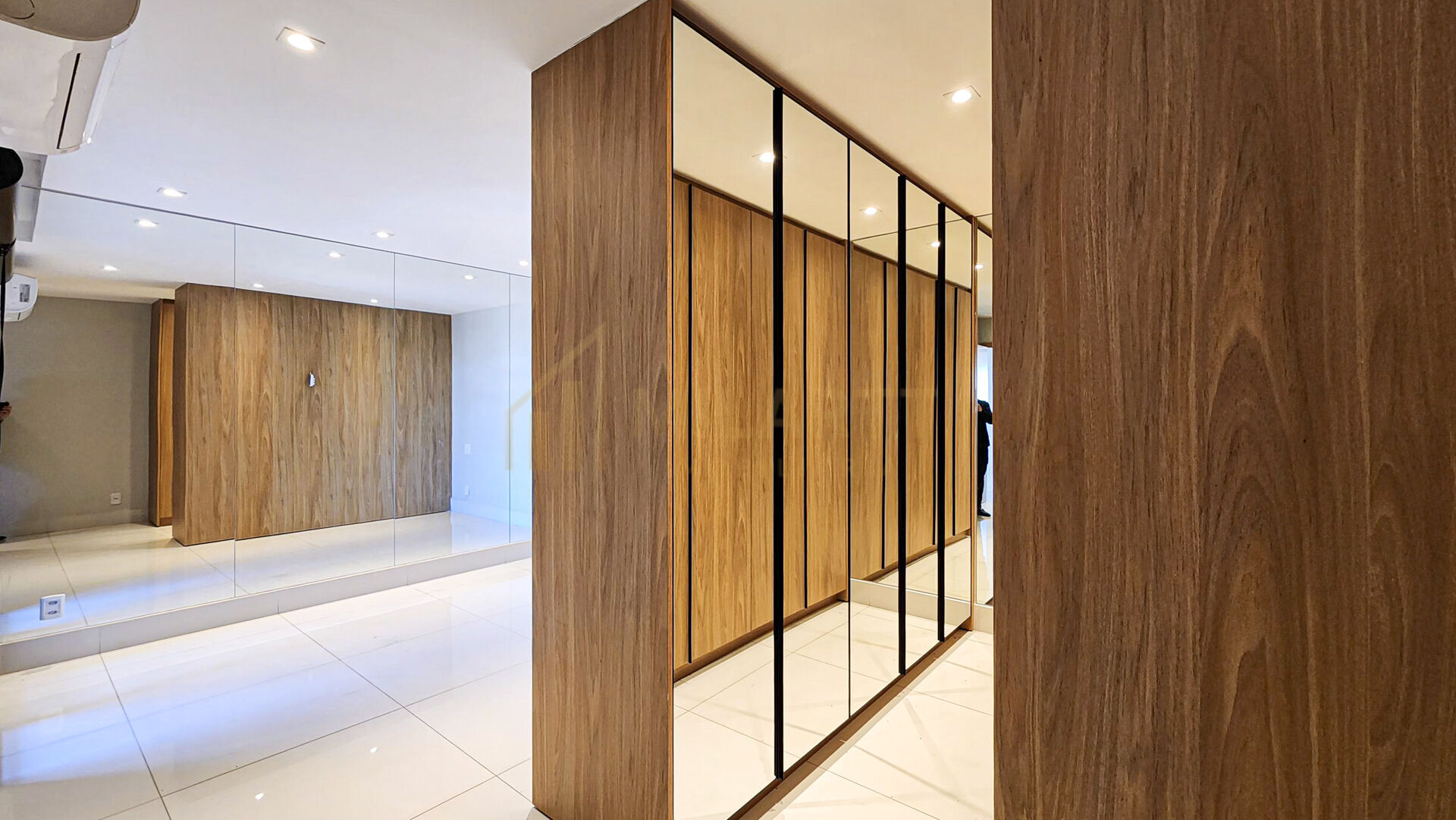 Apartamento · Alto Padrão — foto 16