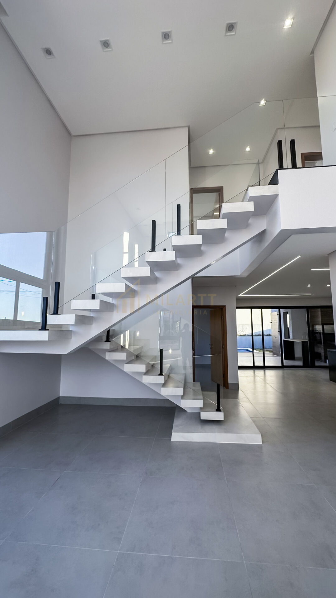 Casa · em Condomínio — foto 2