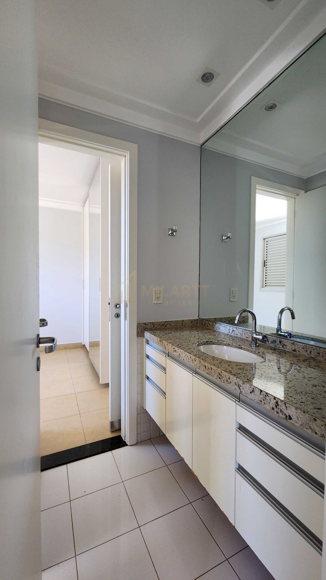 Apartamento · Alto Padrão — foto 17