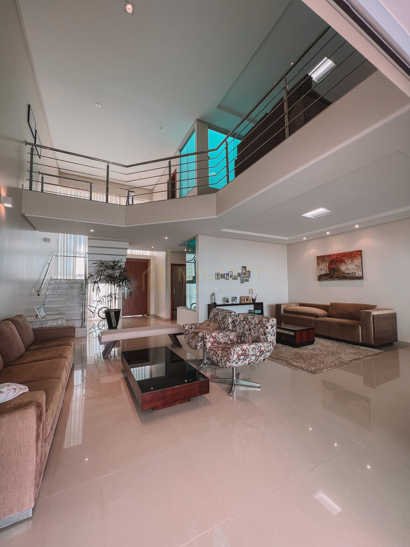 Casa · Sobrado — foto 11