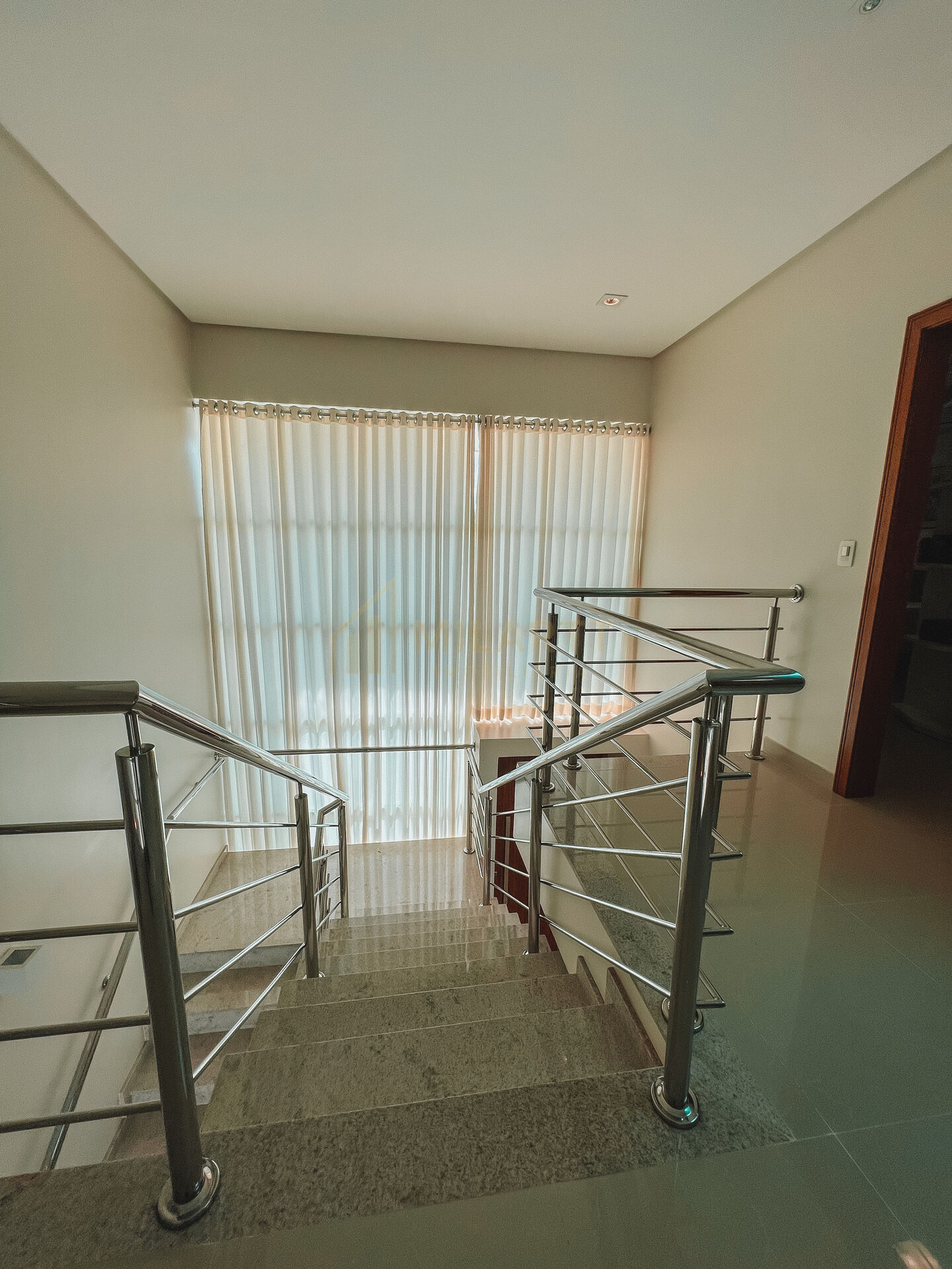 Casa · Sobrado — foto 12