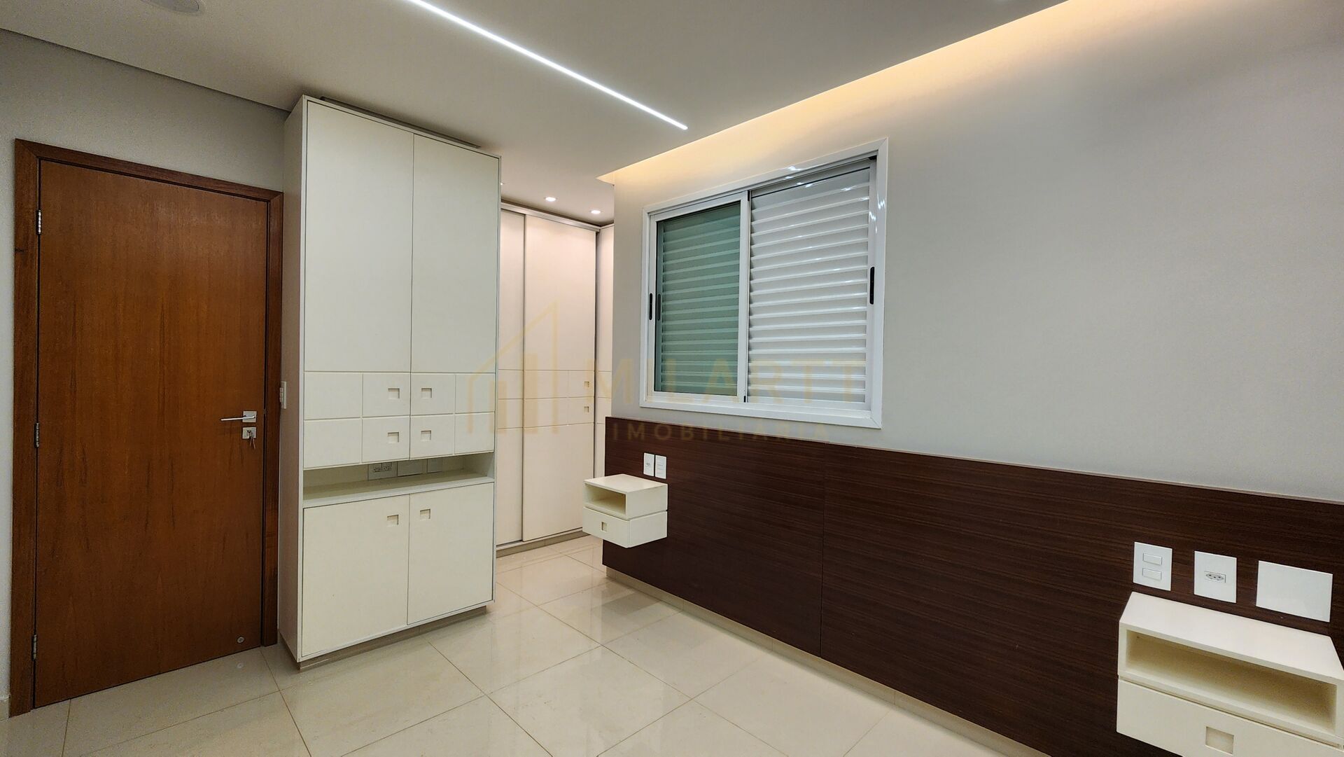 Apartamento · Alto Padrão — foto 14