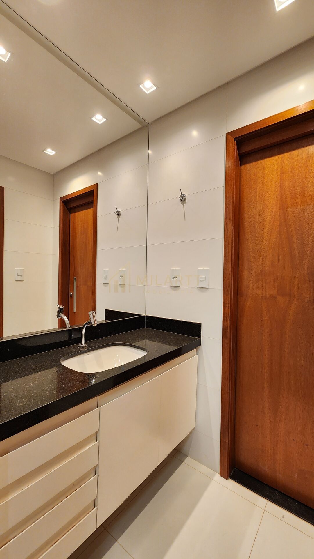 Apartamento · Alto Padrão — foto 13