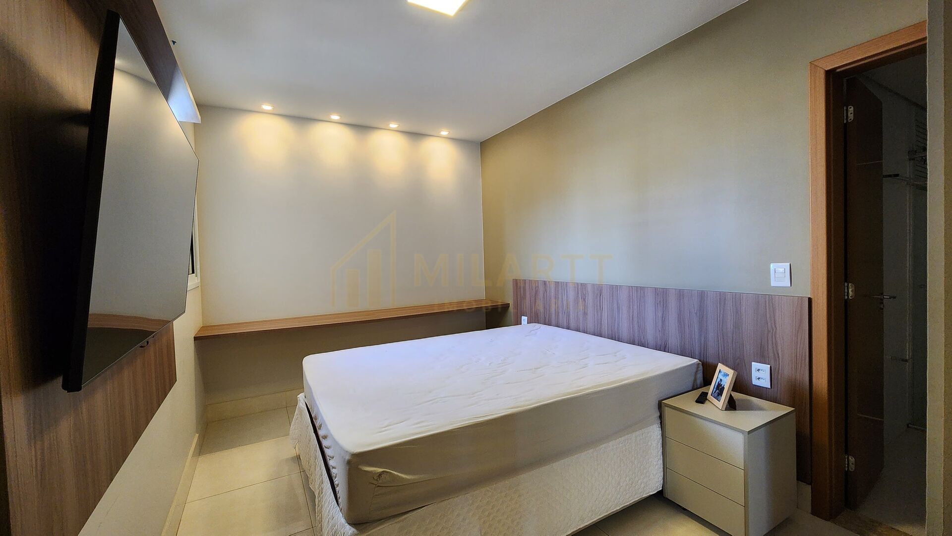 Apartamento · Alto Padrão — foto 17