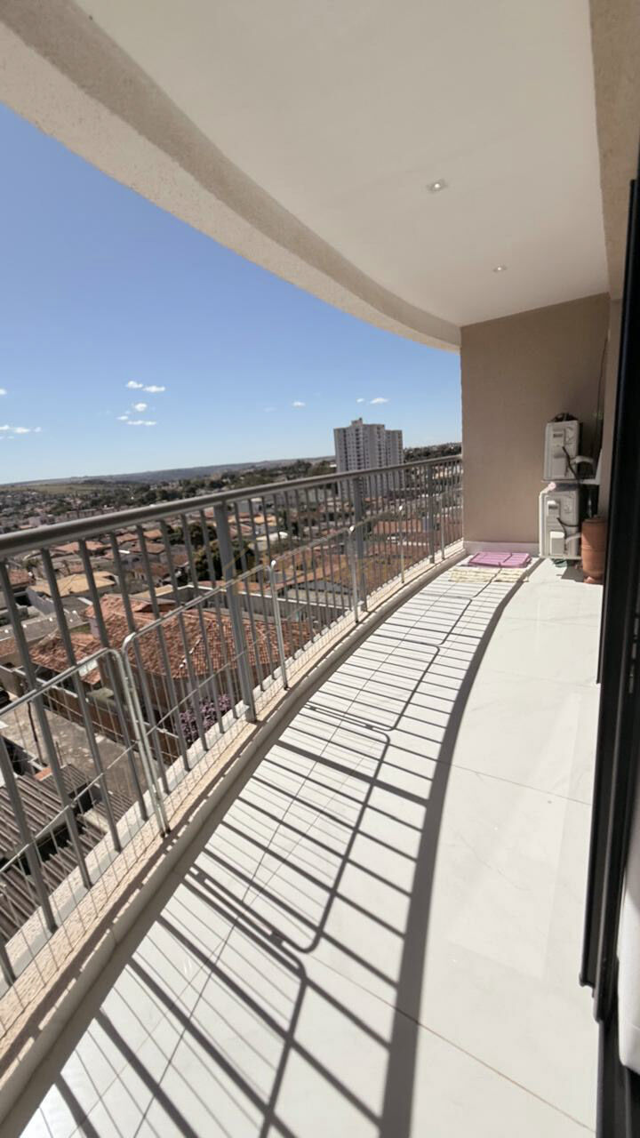 Apartamento · Alto Padrão — foto 8