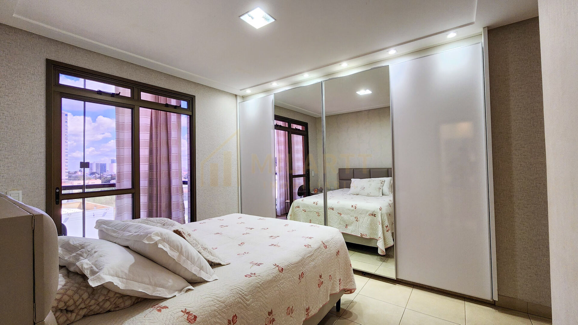 Apartamento · Alto Padrão — foto 25