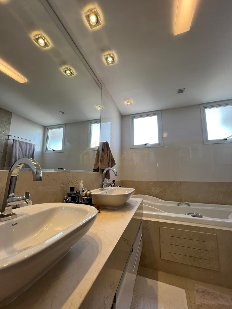 Apartamento · Alto Padrão — foto 8