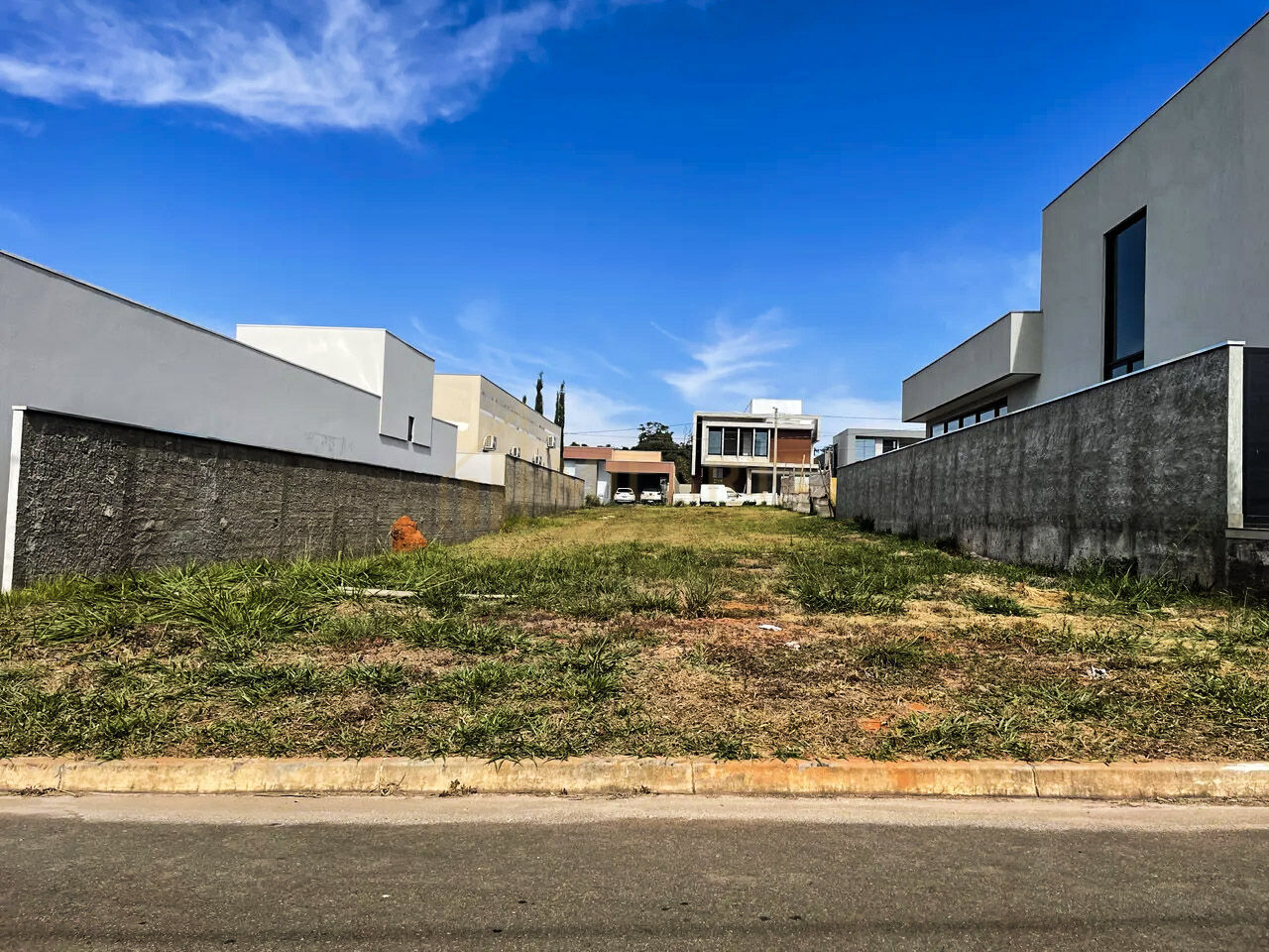 Terreno · em Condomínio — foto 3