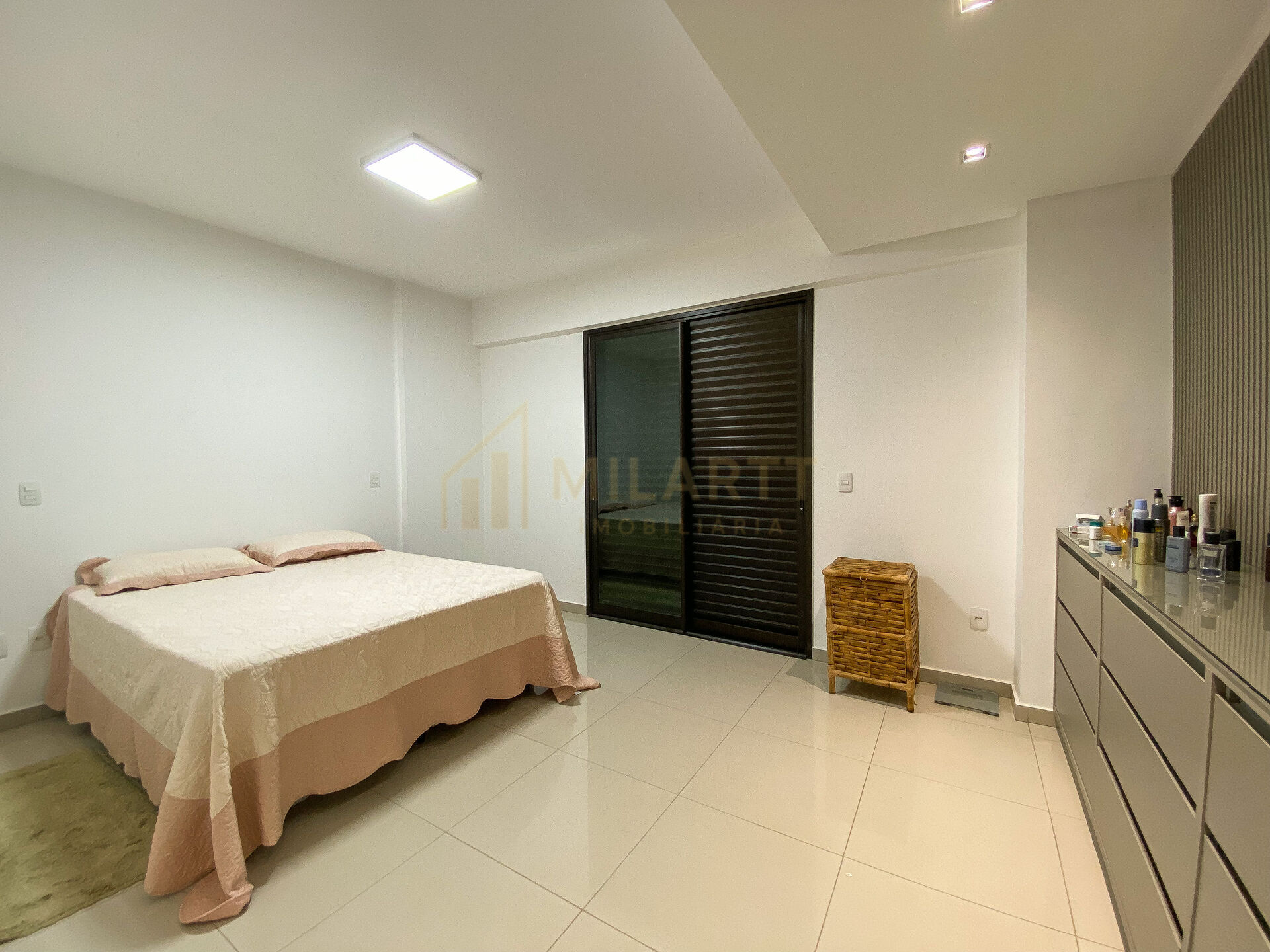 Apartamento · Alto Padrão — foto 12