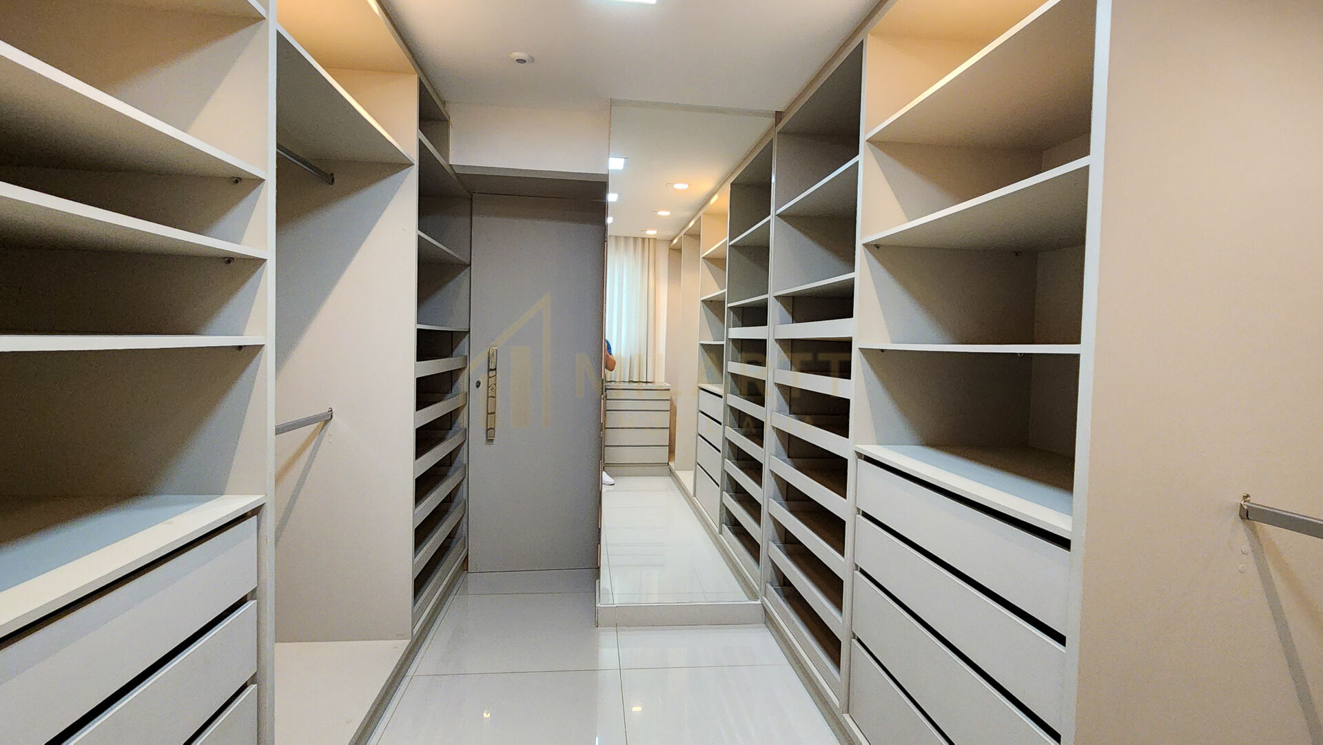 Apartamento · Alto Padrão — foto 12