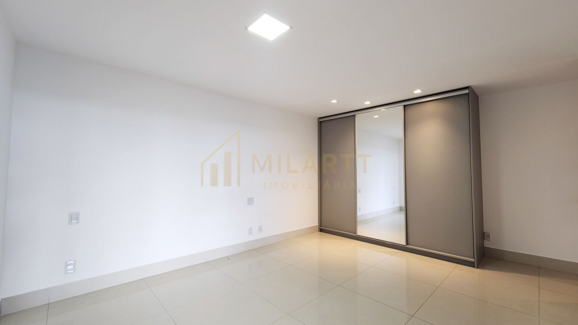 Apartamento · Alto Padrão — foto 16