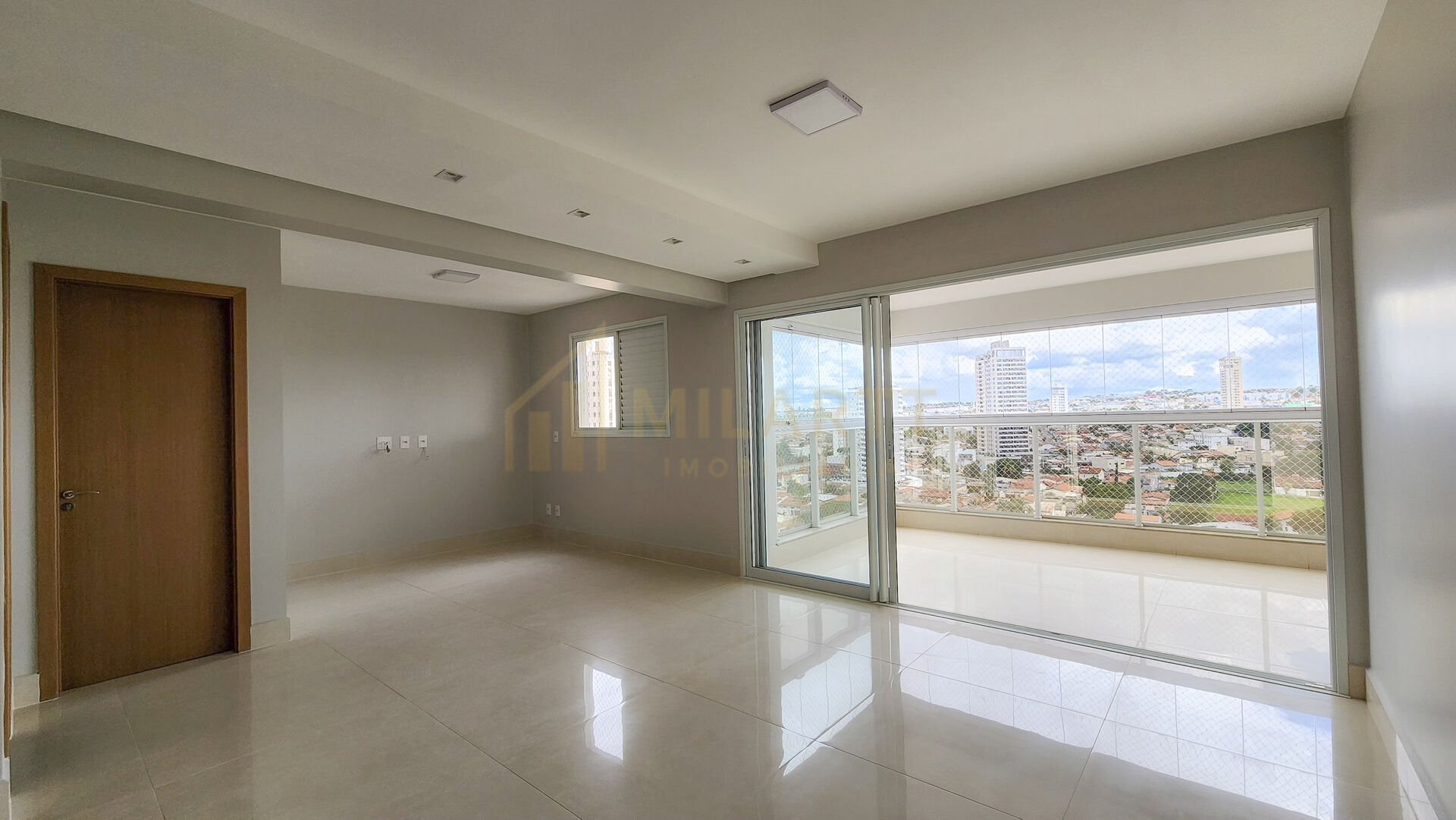 Apartamento · Alto Padrão — foto 2