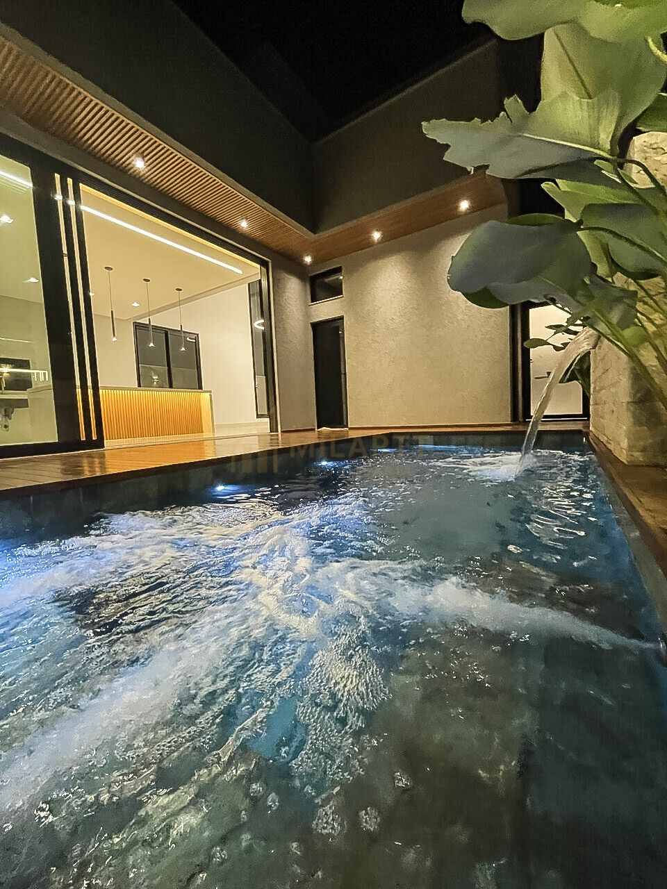 Casa · em Condomínio — foto 2