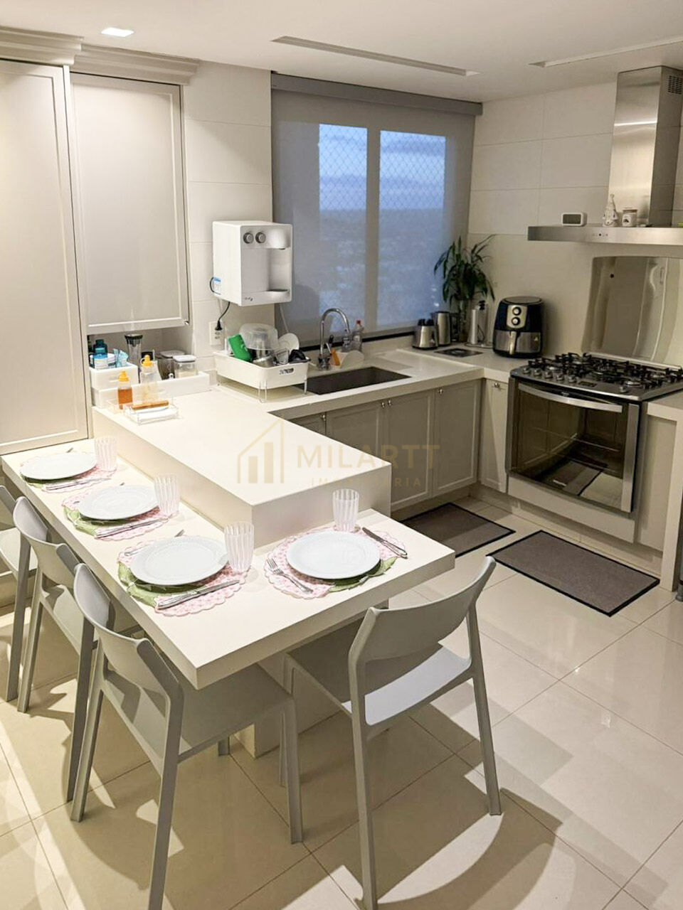 Apartamento · Alto Padrão — foto 9