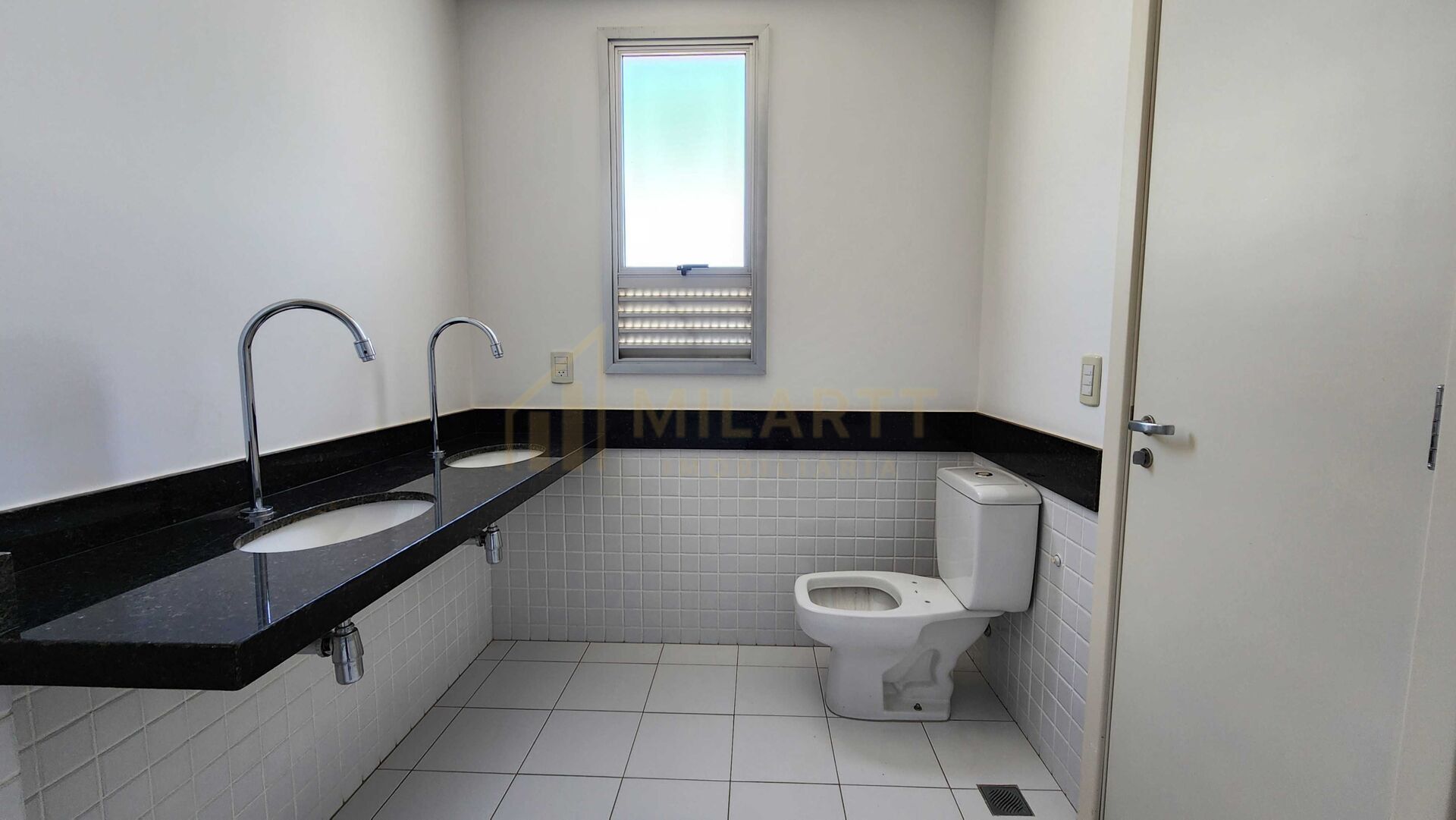 Apartamento · Alto Padrão — foto 17