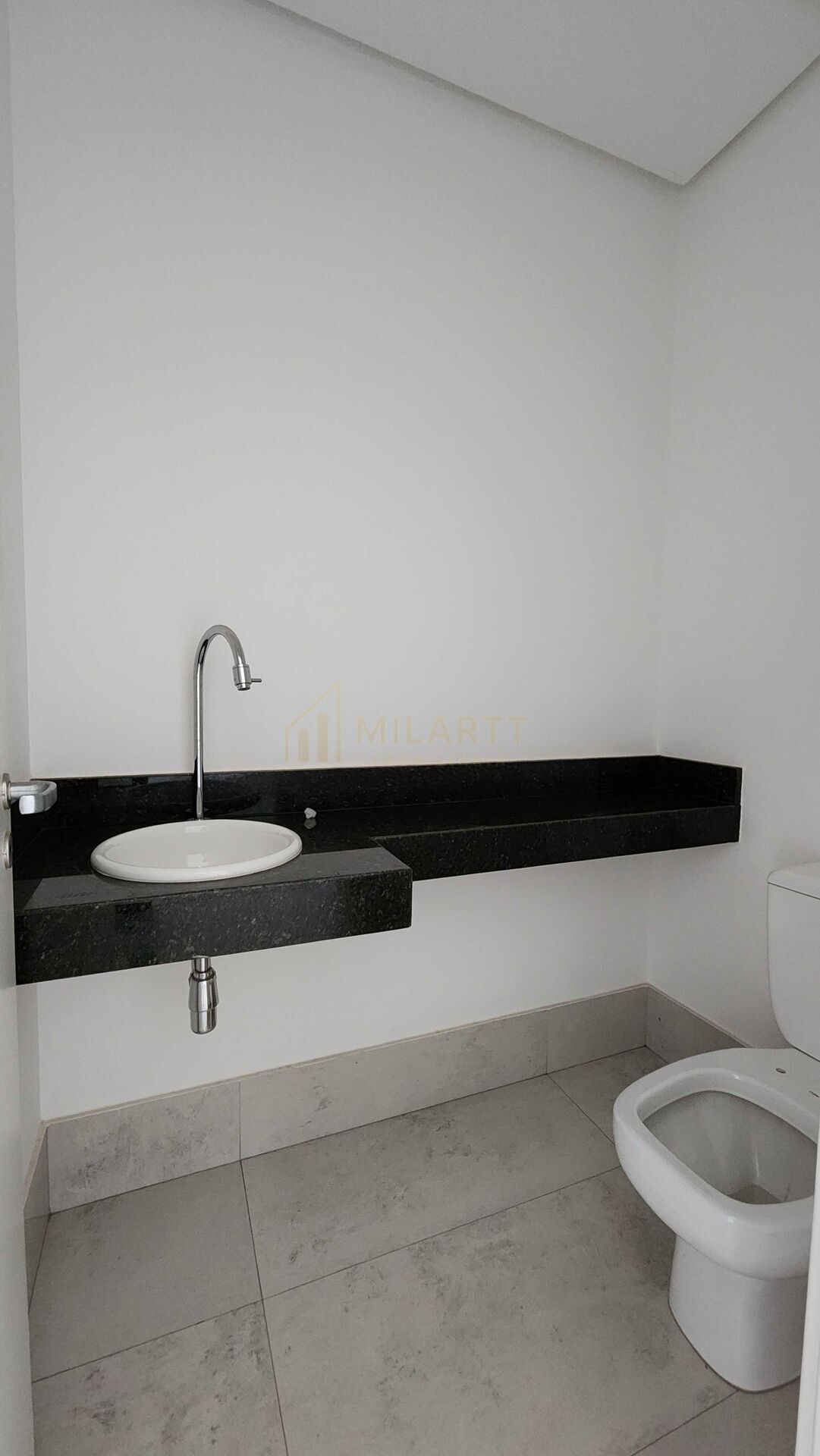 Apartamento · Alto Padrão — foto 29
