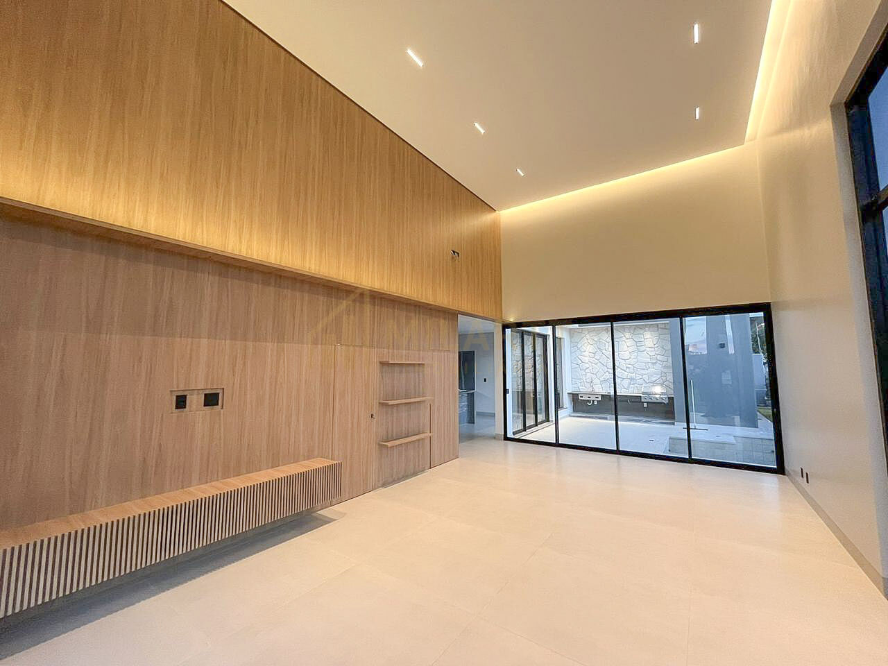 Casa · em Condomínio — foto 2