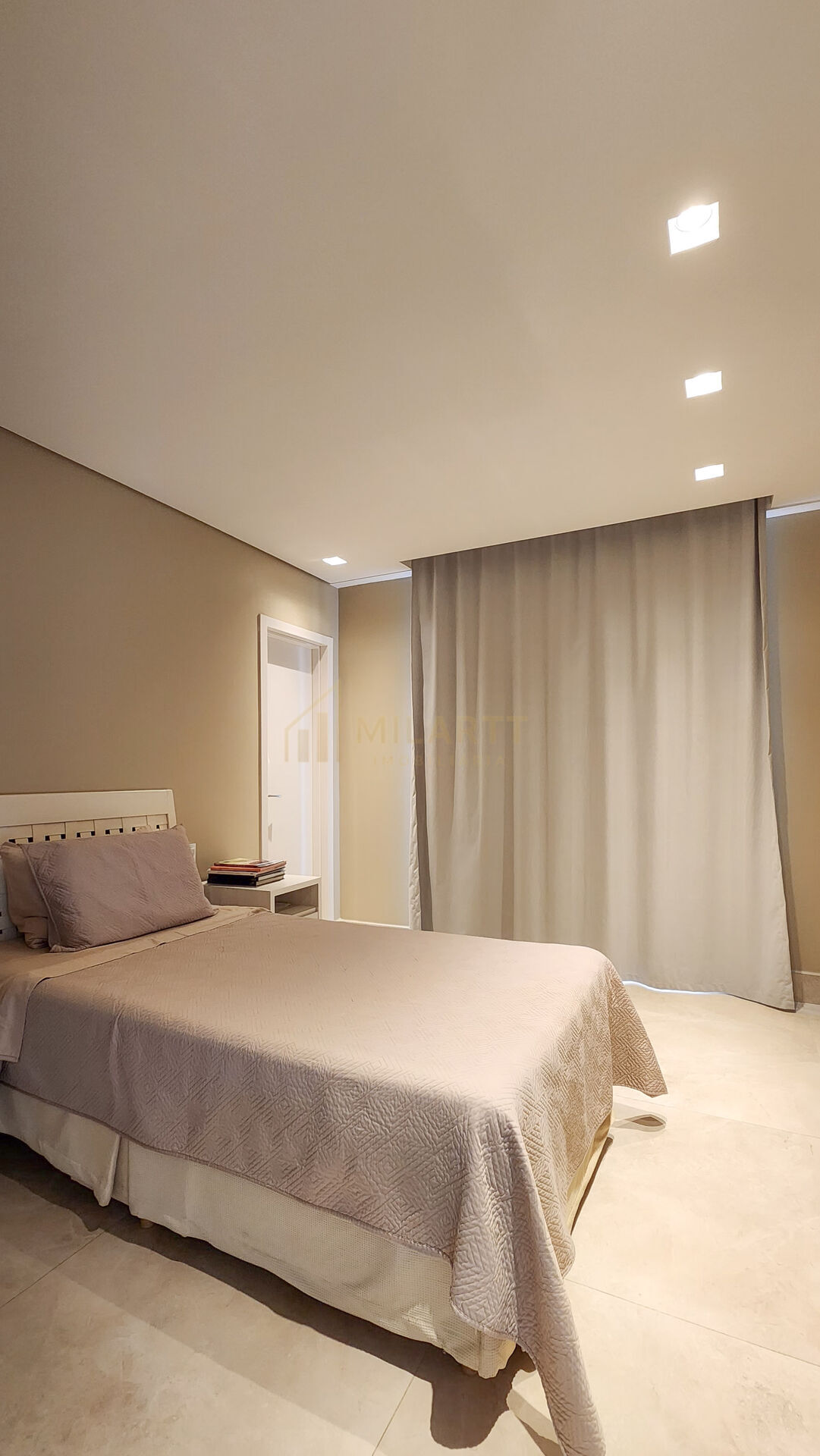 Apartamento · Alto Padrão — foto 32