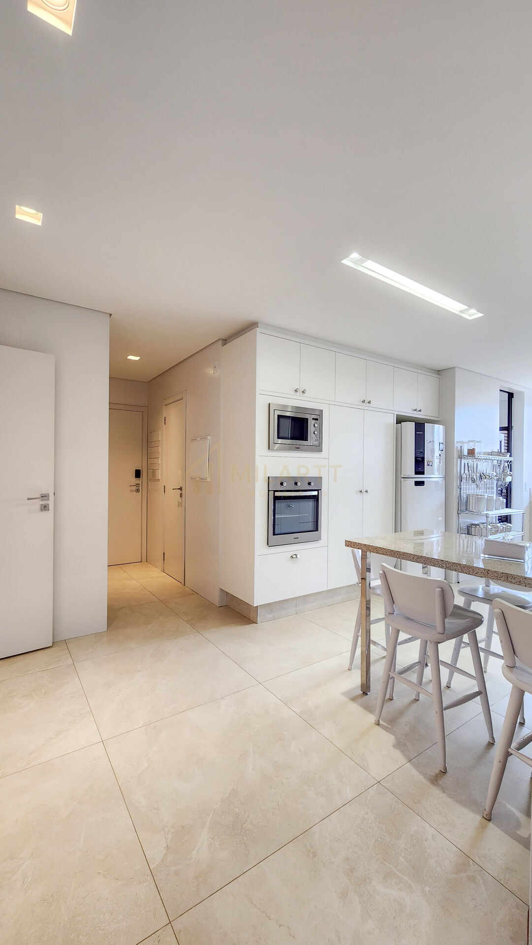 Apartamento · Alto Padrão — foto 10