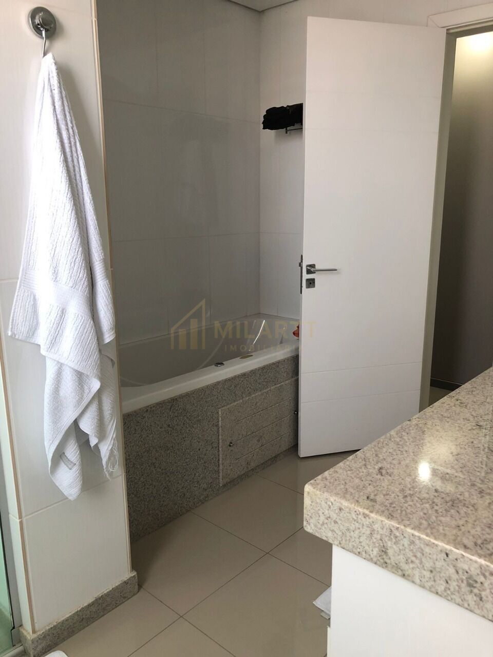 Apartamento · Alto Padrão — foto 15