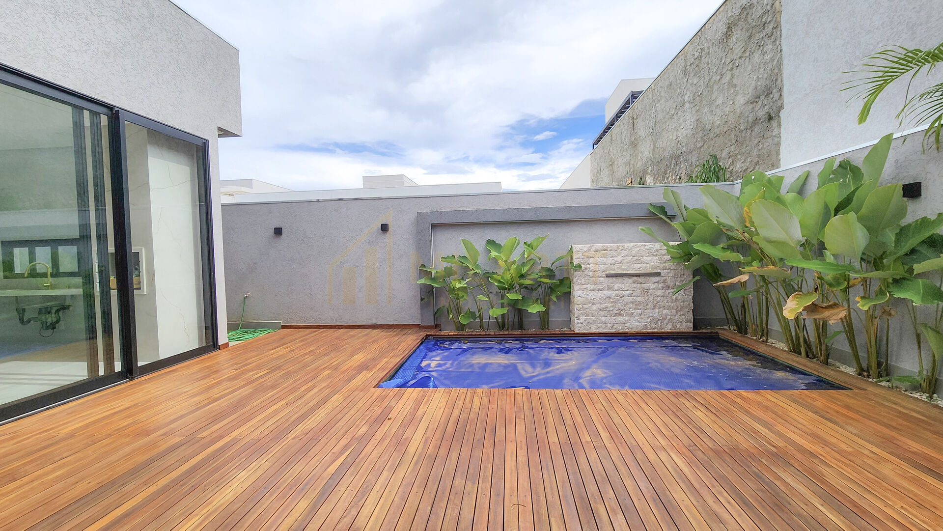 Casa · em Condomínio — foto 2