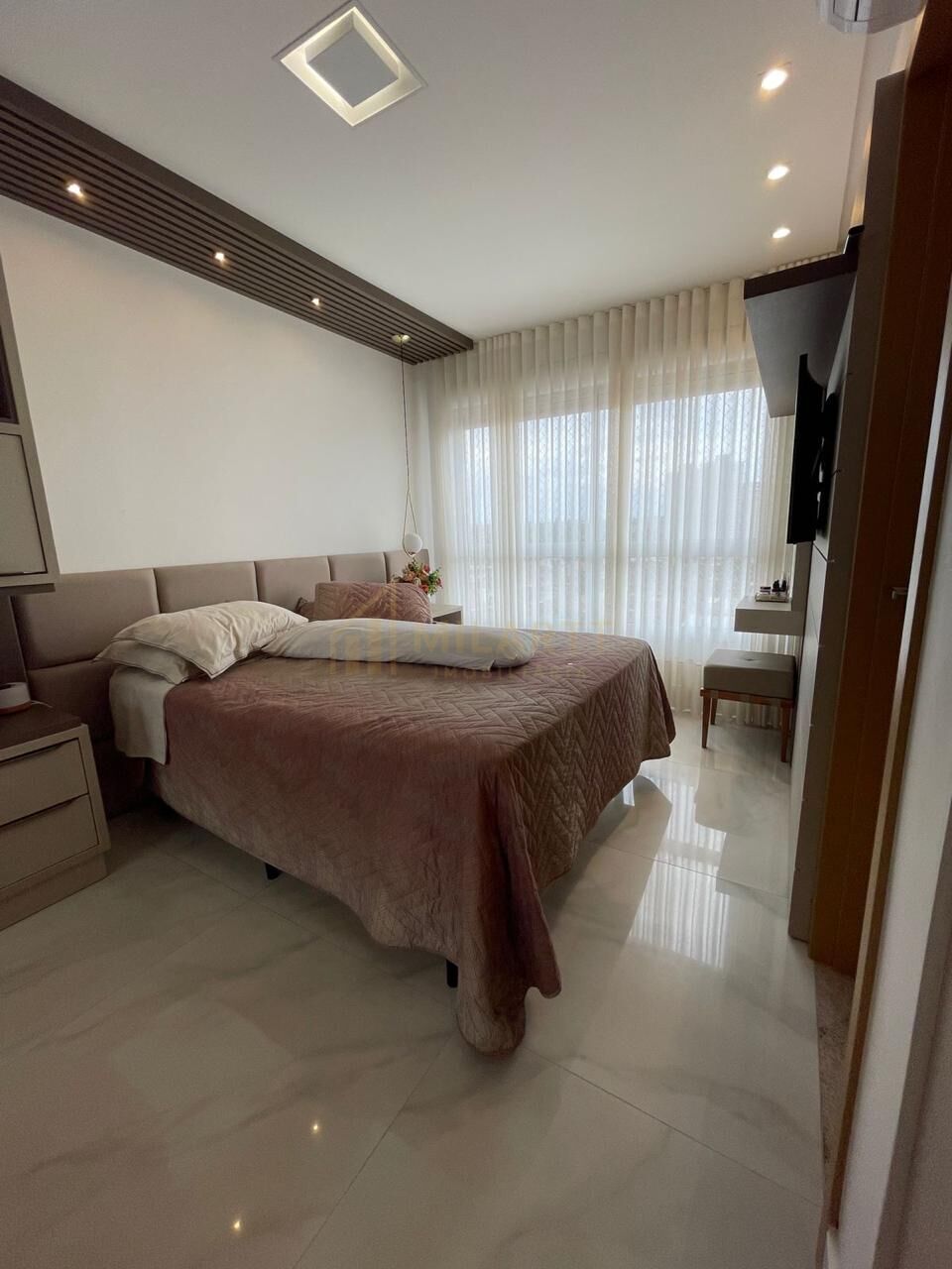 Apartamento · Alto Padrão — foto 9