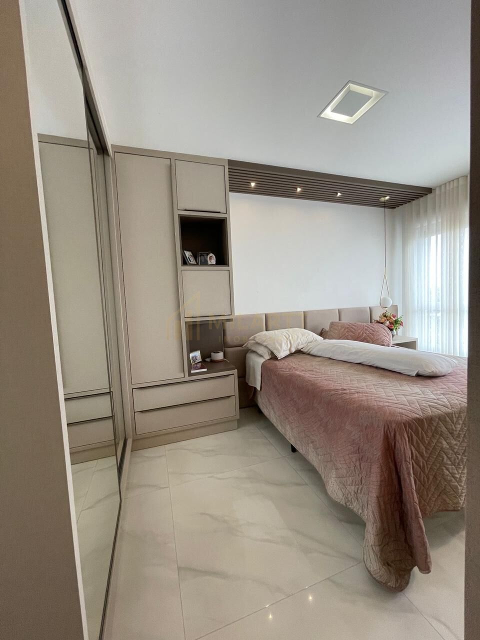 Apartamento · Alto Padrão — foto 10