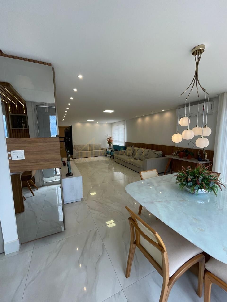 Apartamento · Alto Padrão