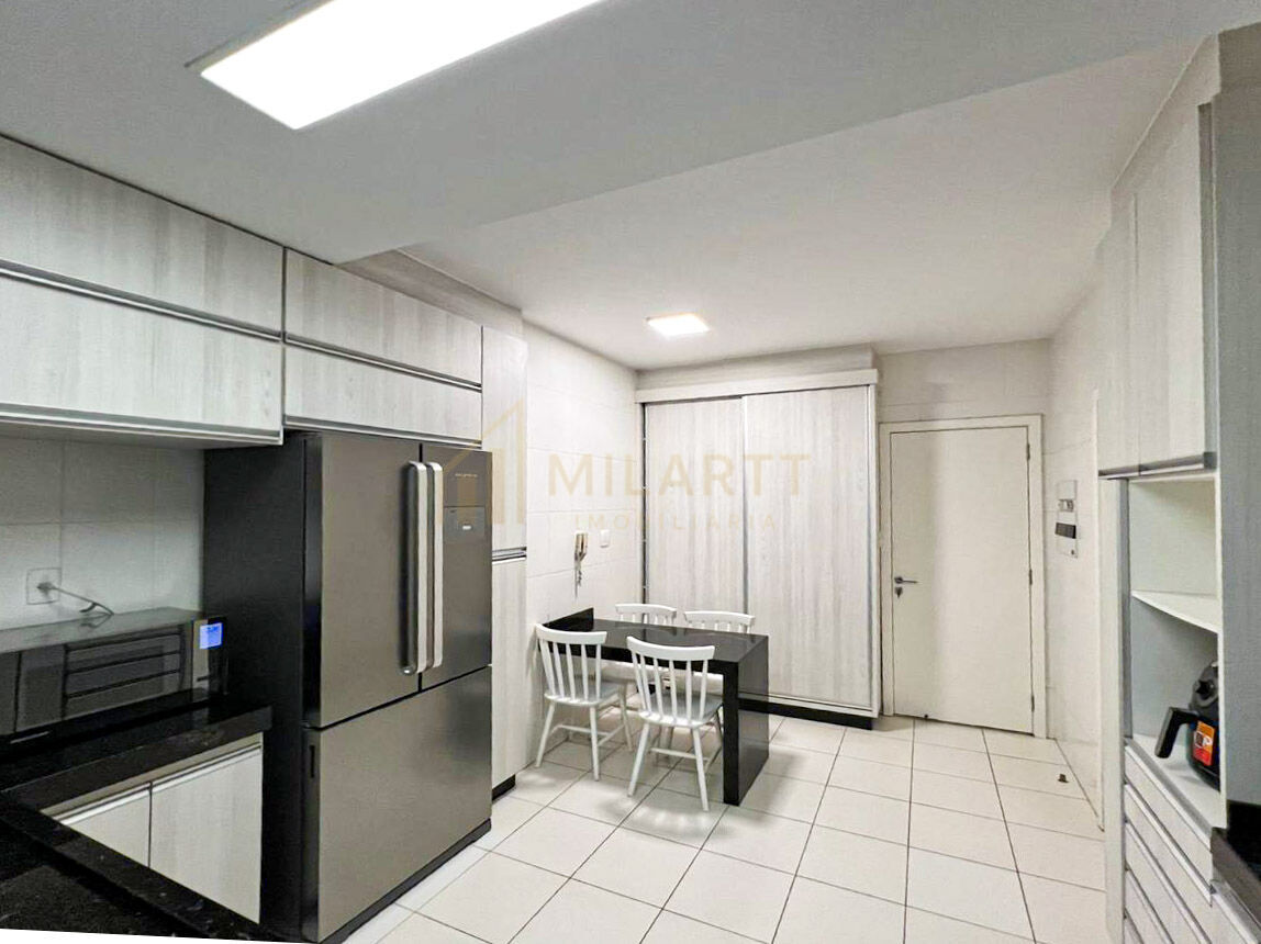 Apartamento · Alto Padrão — foto 10