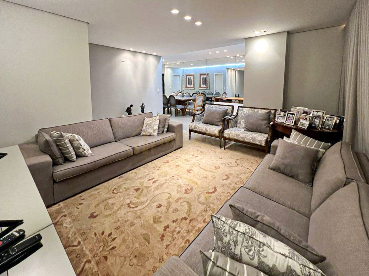 Apartamento · Alto Padrão — foto 5