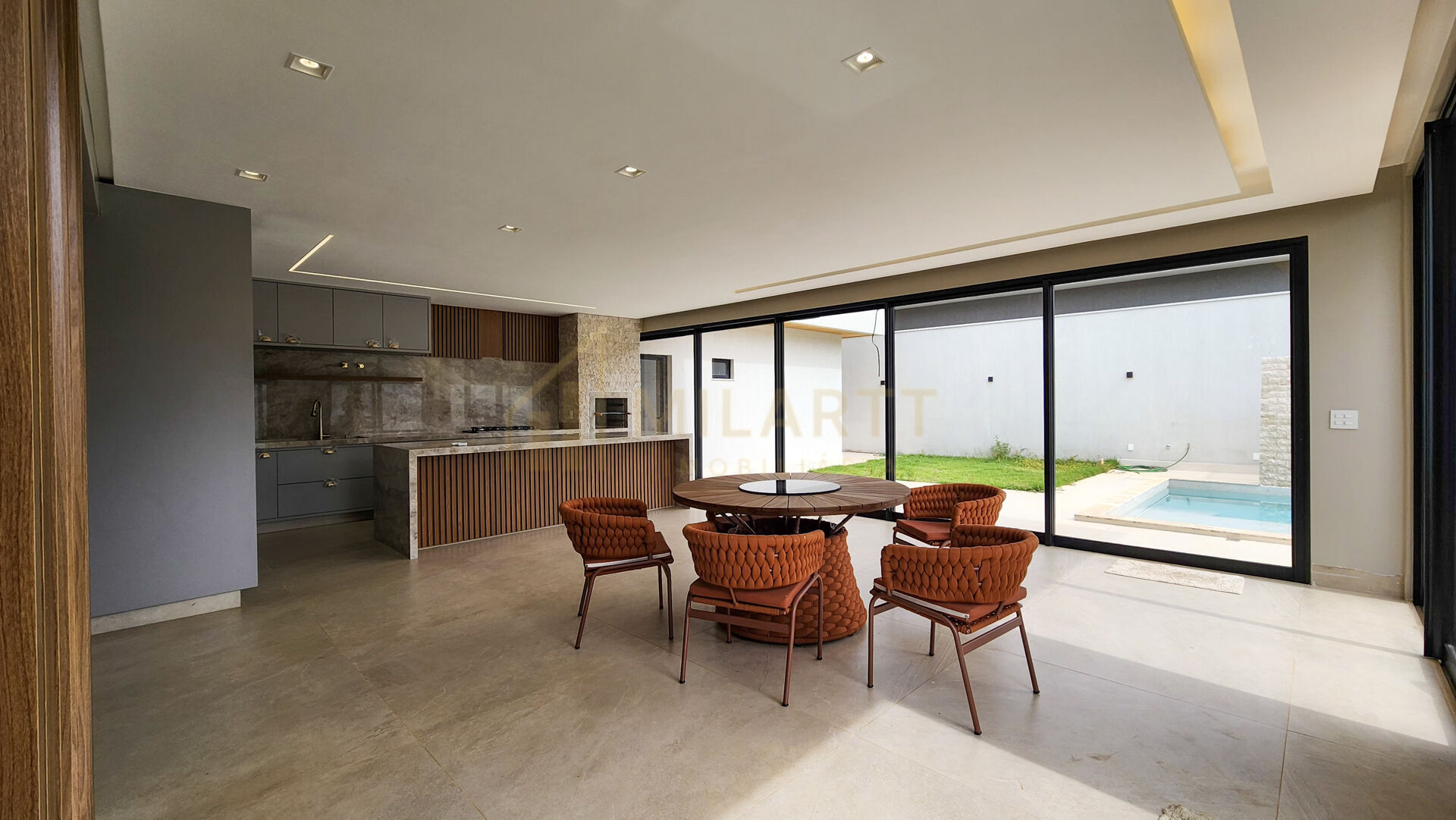 Casa · em Condomínio — foto 12