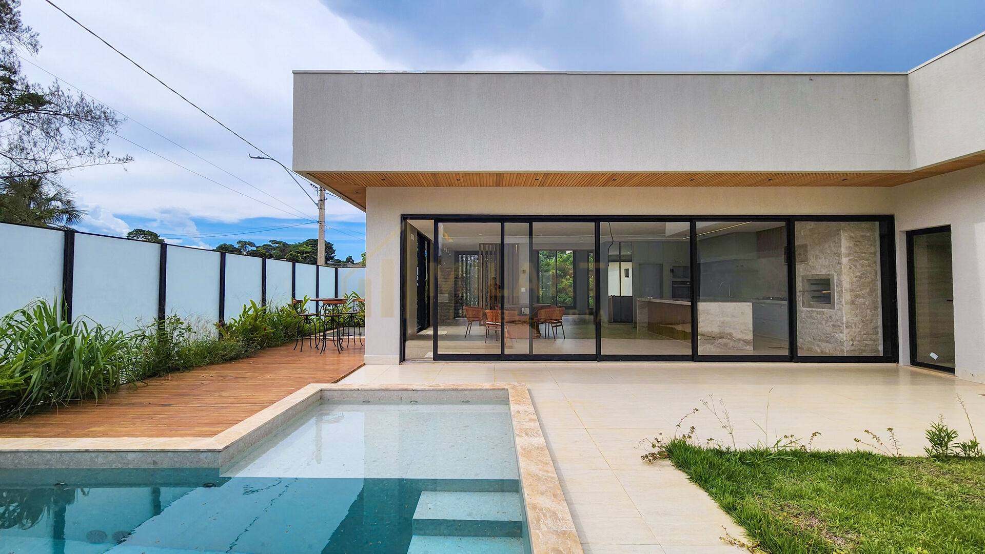 Casa · em Condomínio — foto 2