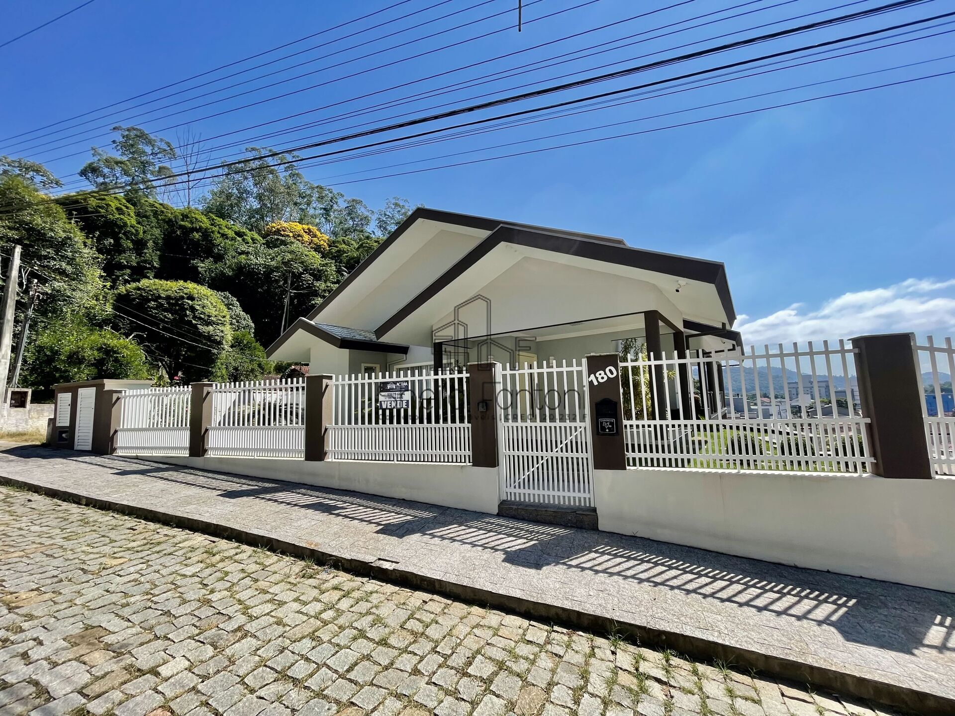 Casa de 314m² no bairro Santa Rita, em Brusque | Eu Corretor