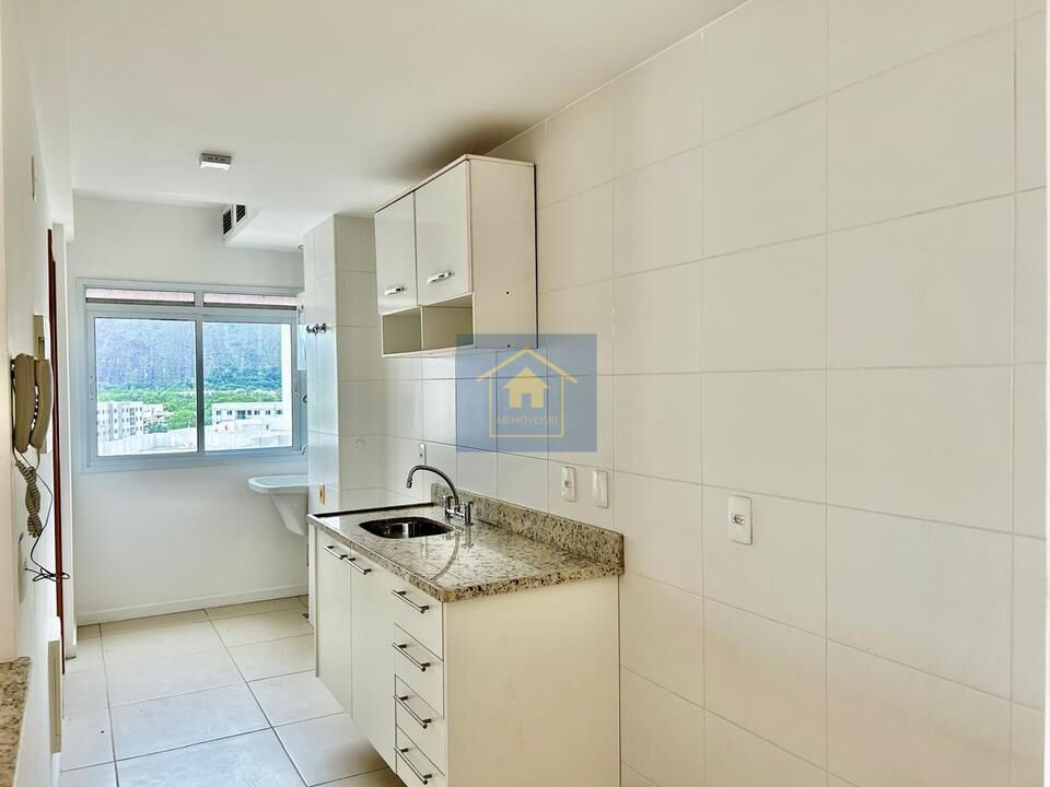 Apartamento à venda com 3 quartos, 82m² - Foto 3