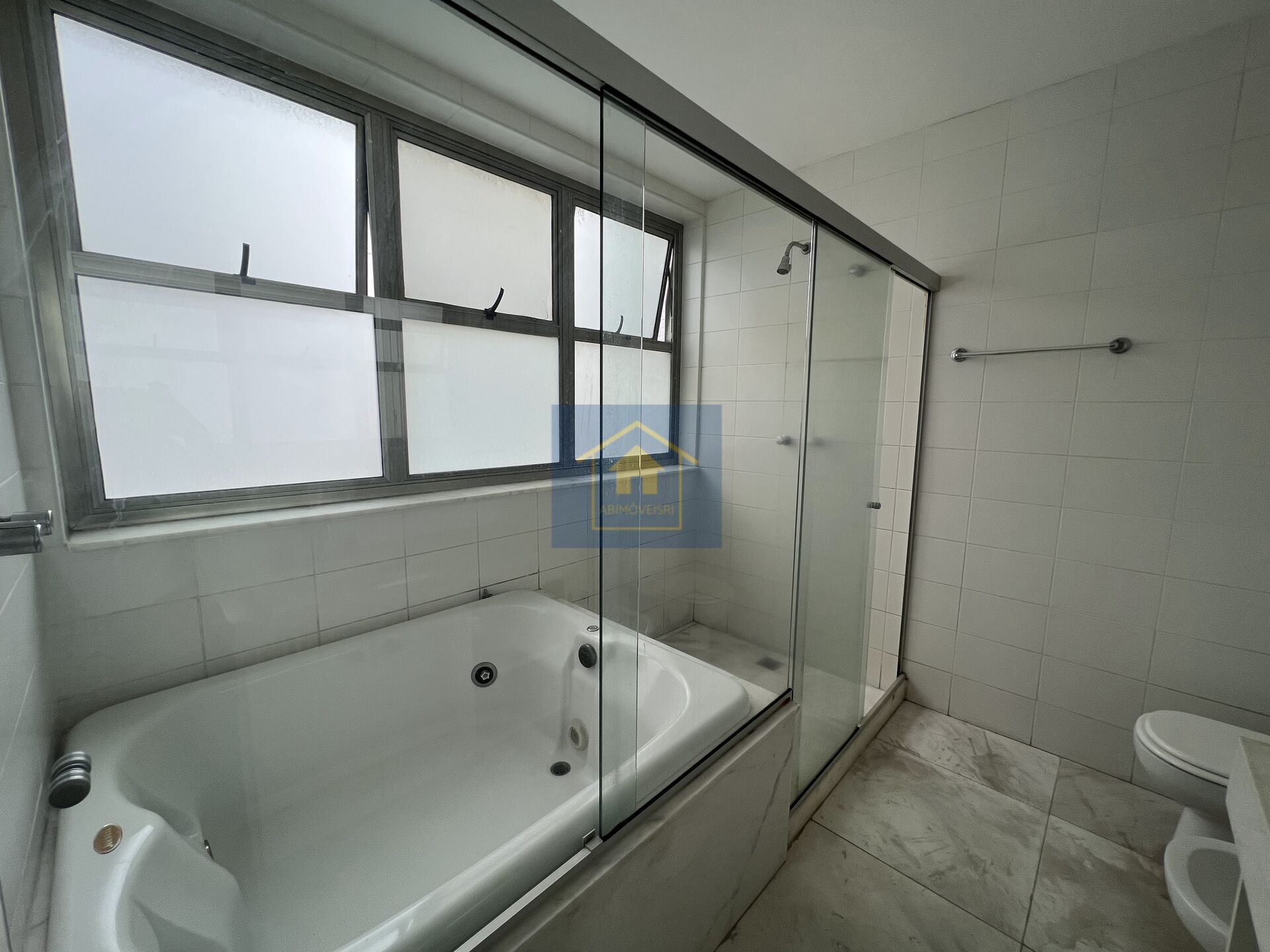 Apartamento à venda com 4 quartos, 376m² - Foto 46