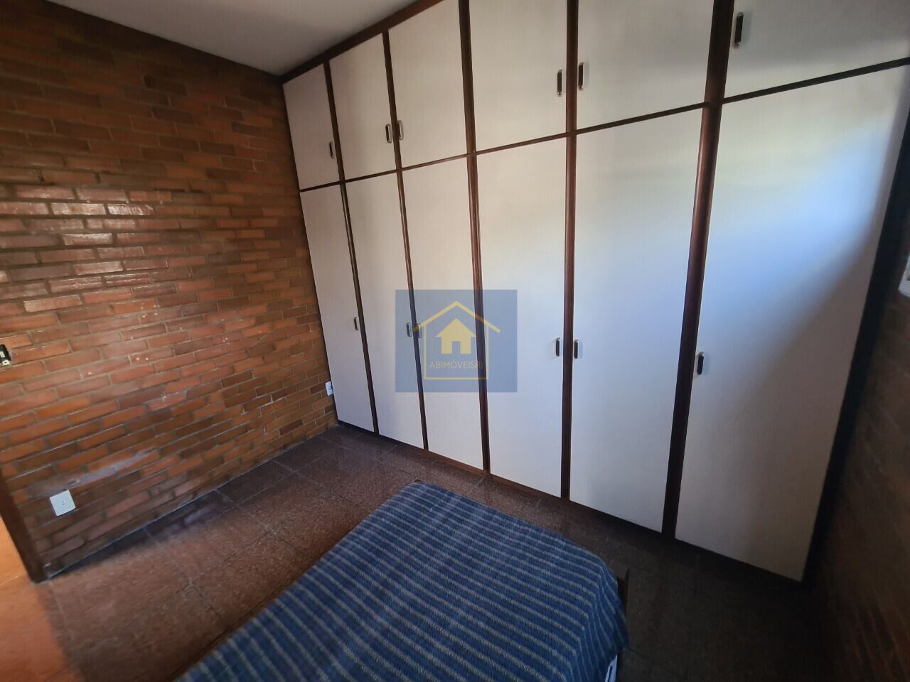 Casa à venda com 4 quartos, 150m² - Foto 8