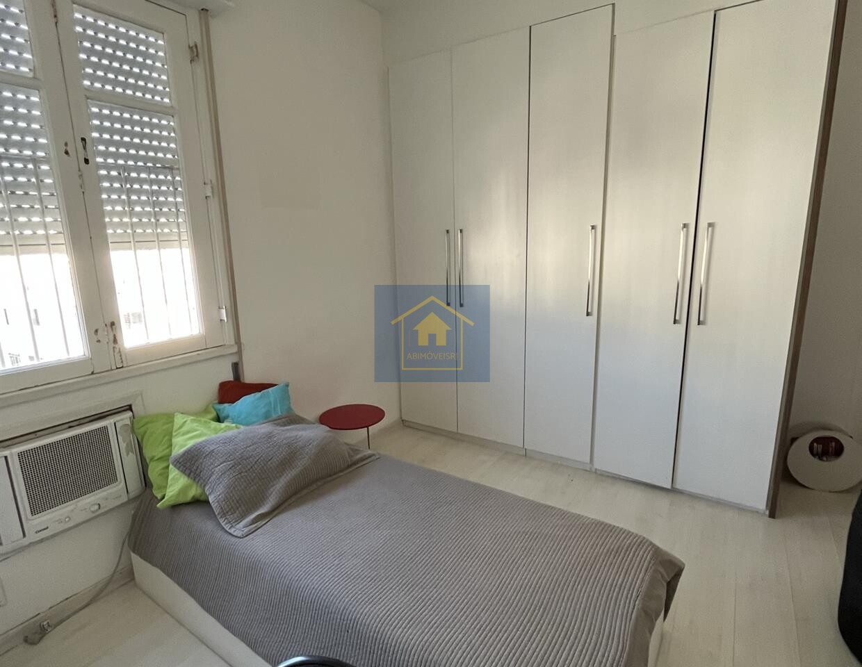 Apartamento à venda com 3 quartos, 130m² - Foto 19