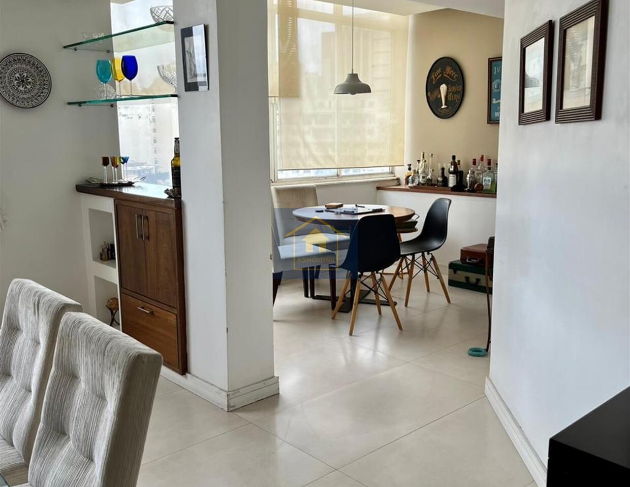 Apartamento à venda com 3 quartos, 130m² - Foto 3