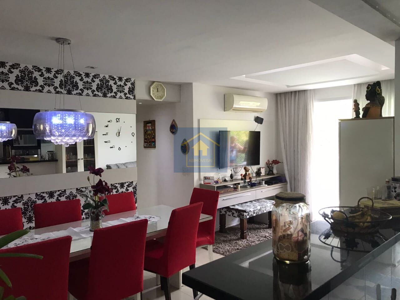 Apartamento à venda com 3 quartos, 81m² - Foto 1