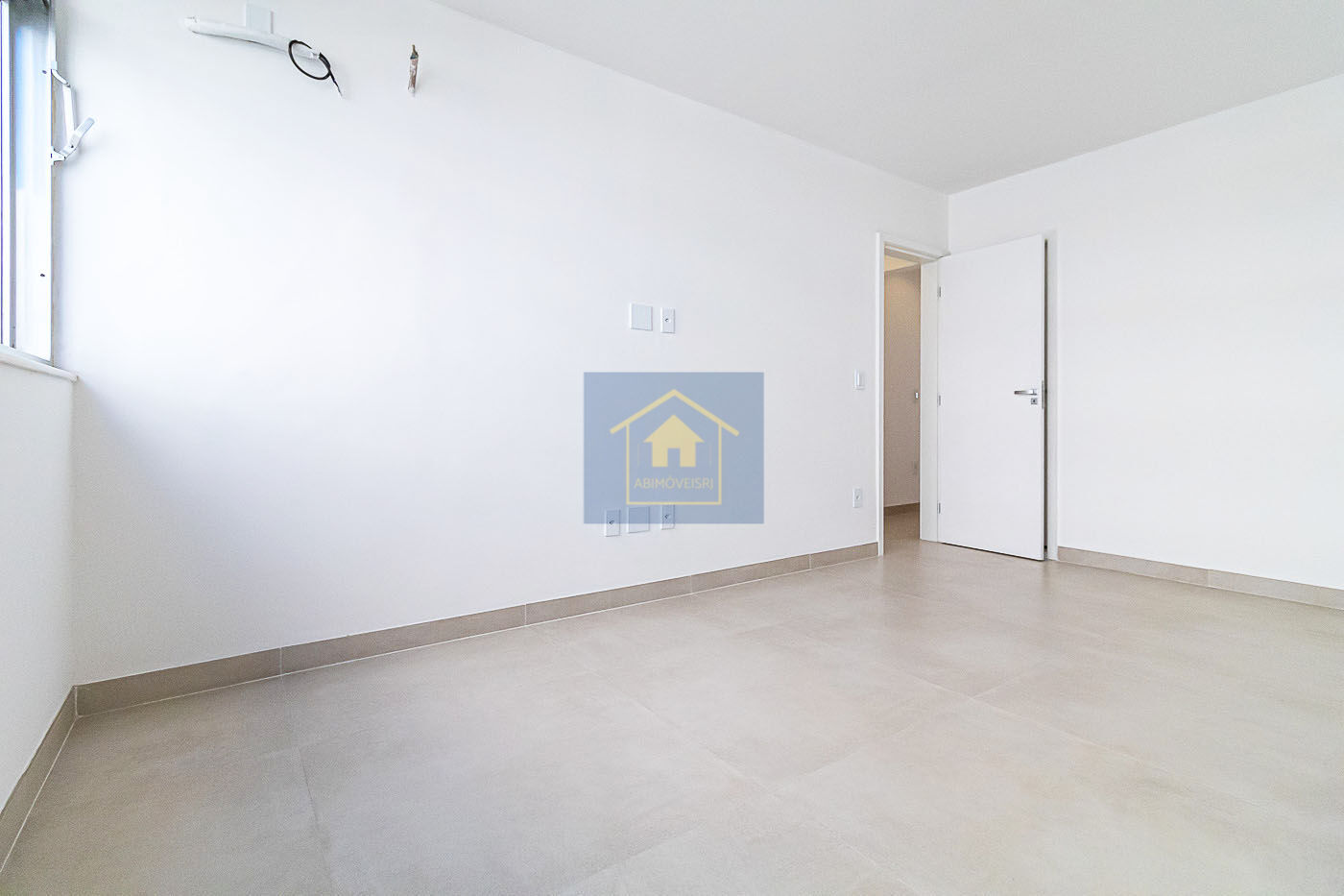 Apartamento à venda com 4 quartos, 155m² - Foto 10