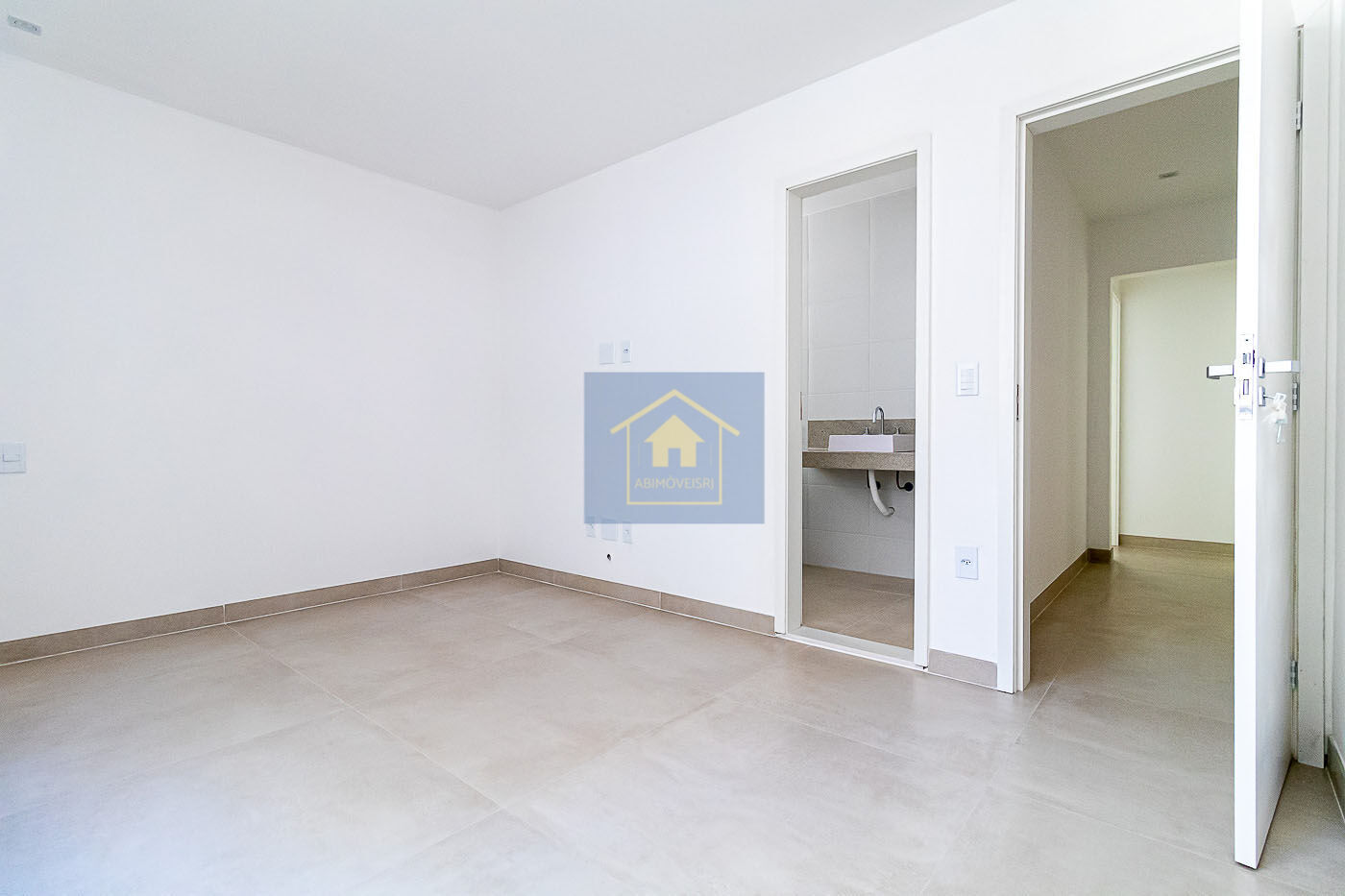 Apartamento à venda com 4 quartos, 155m² - Foto 8